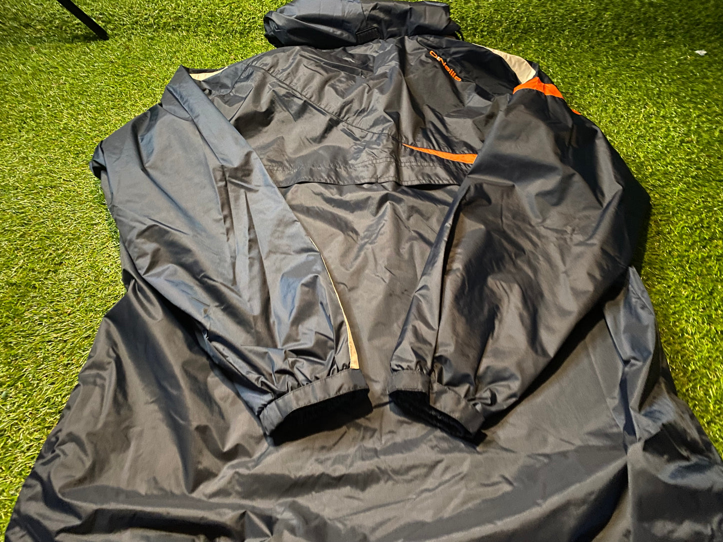 Co Armagh GAA Gaelic Football Ireland New Big XXL 2XL Mans Hooded Weatherproof Coat