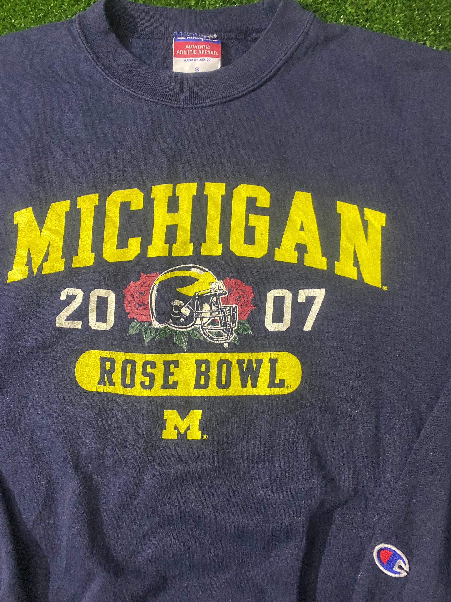 Michigan Rose Bowl 2007 USA NFL Football Small mans Champion Made Sweater Sweatshirt