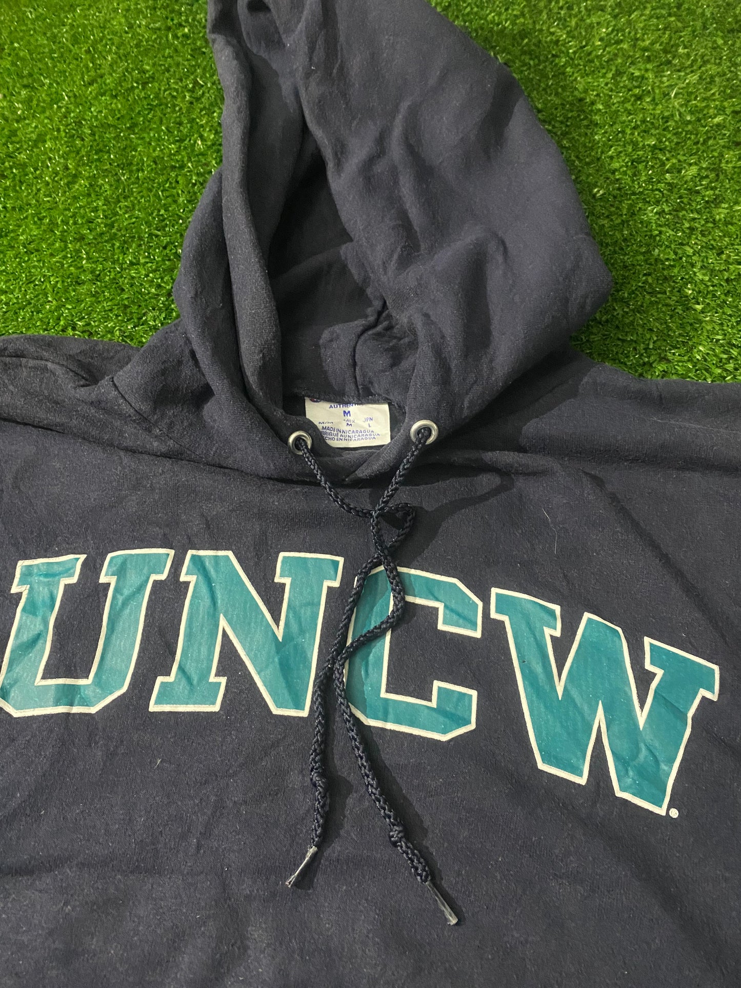 UNCW North Carolina Wilmington Medium Mans Rare Champion Made Hoody Hooded Top