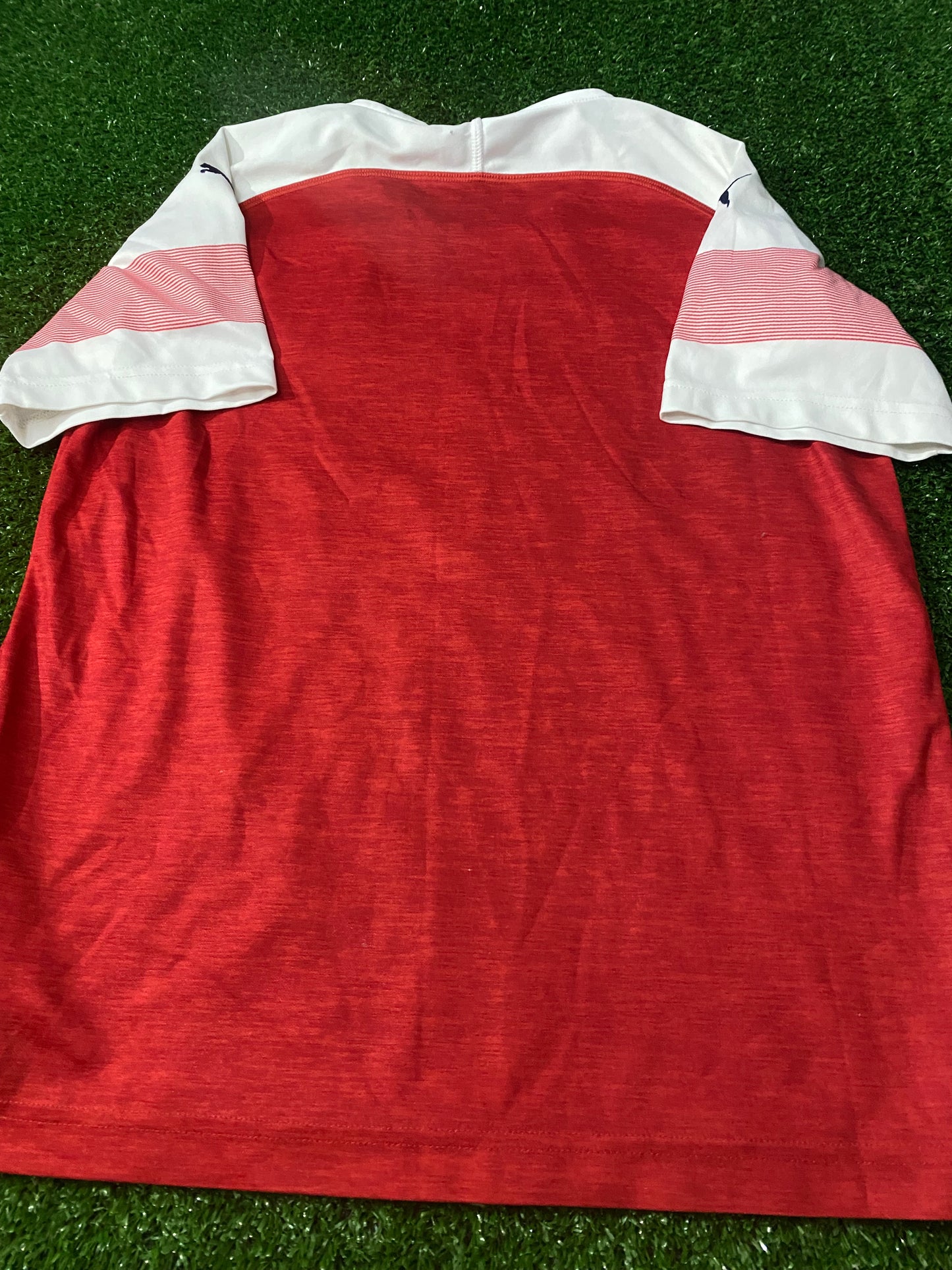 Arsenal FC England Football XL Boys / Youths 13-15 year Puma Made Home Jersey