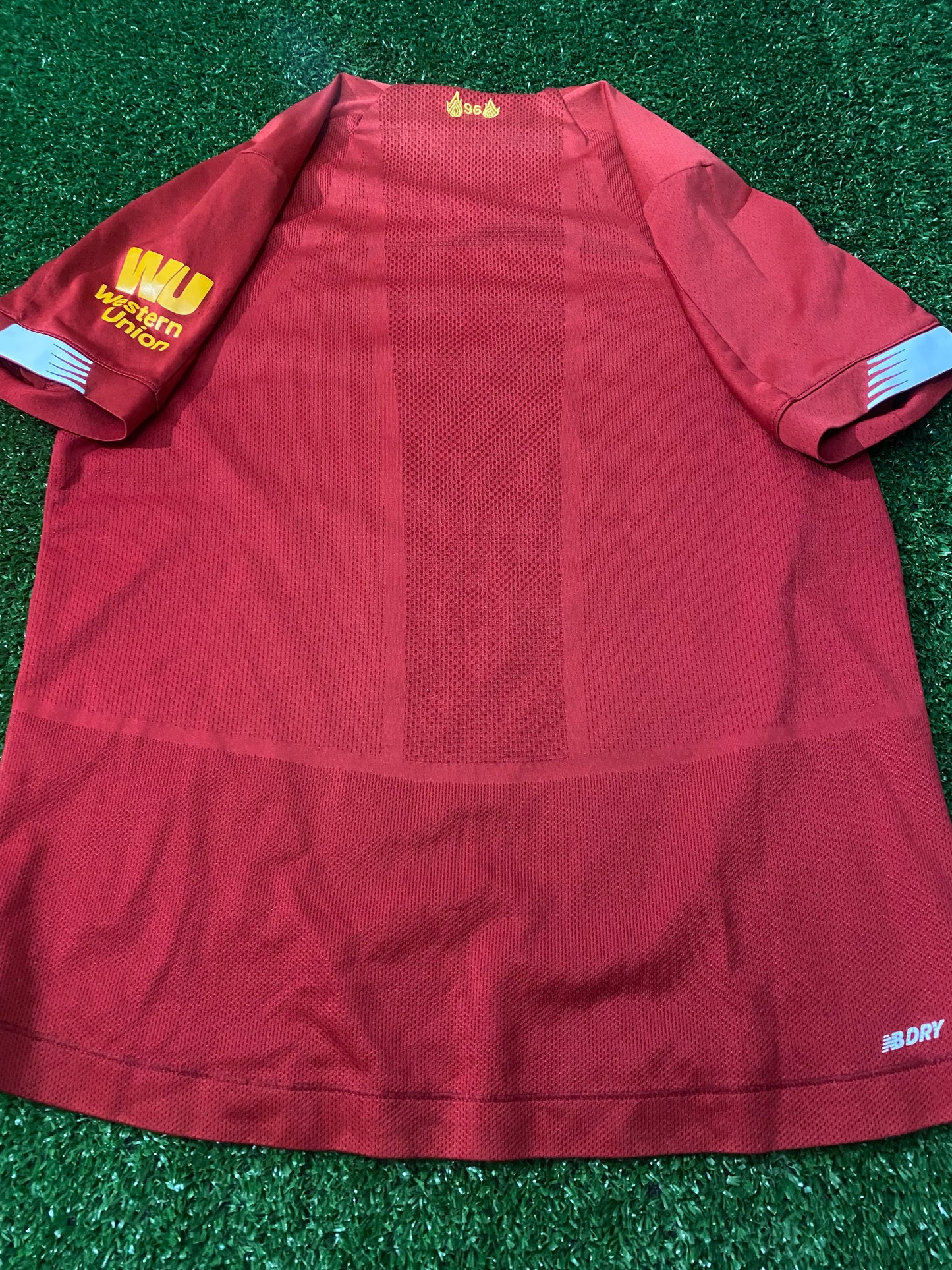 Liverpool FC England Soccer Football Large Boys 10-11 Year New Balance Made Home Jersey