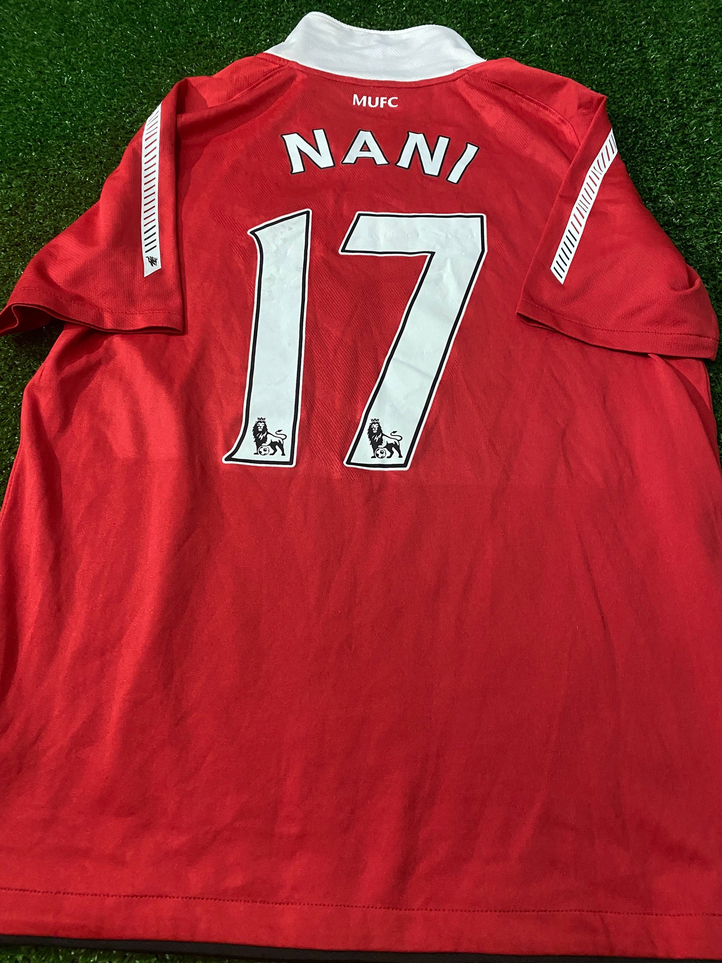 Manchester United Soccer Football XL Boys / Youths Nani no17 Rare Nike Made Home Jersey