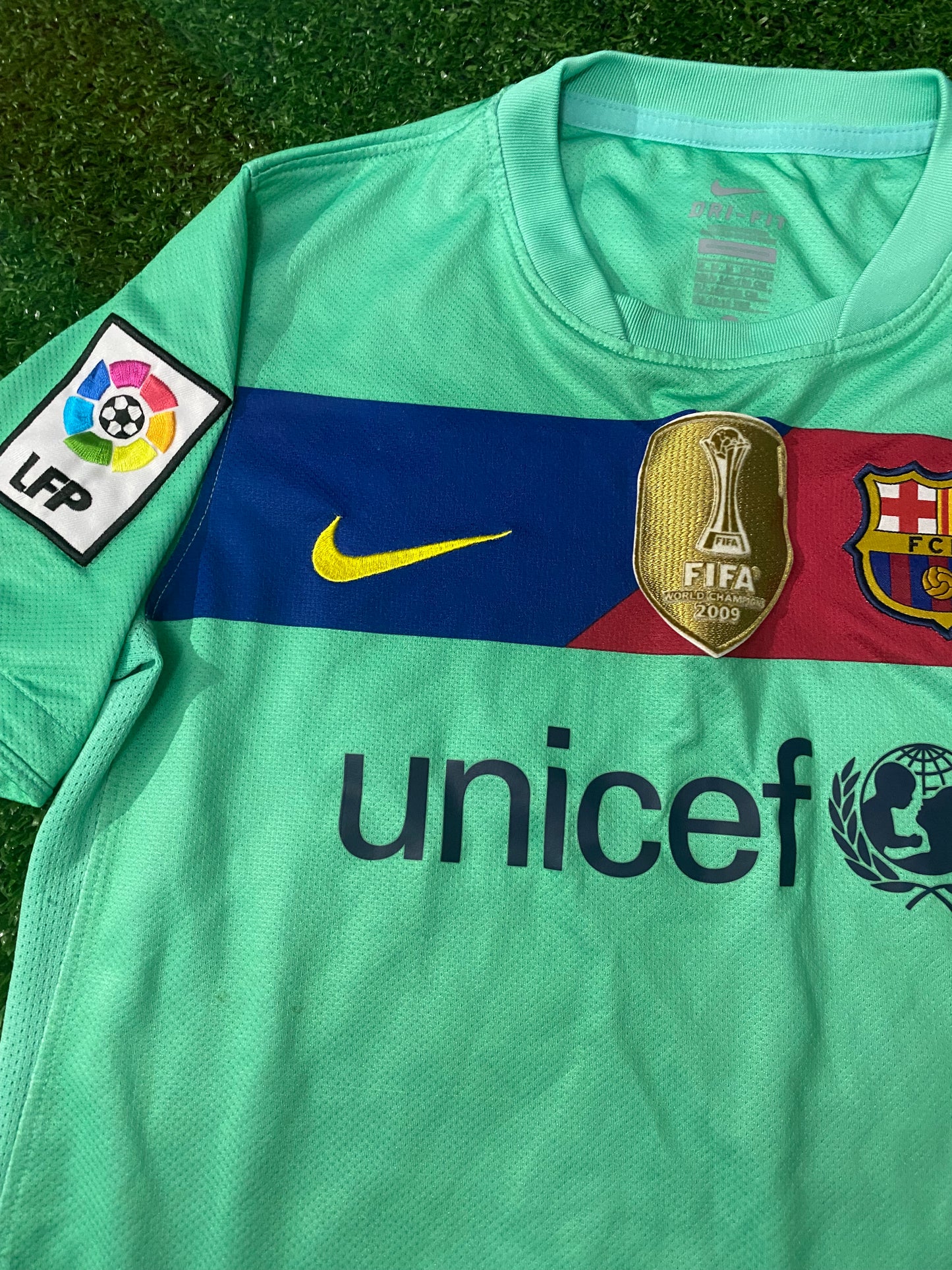 FCB Barcelona Spain Football Medium Boys 8-10 Year Old Mascherano no14 Nike Jersey