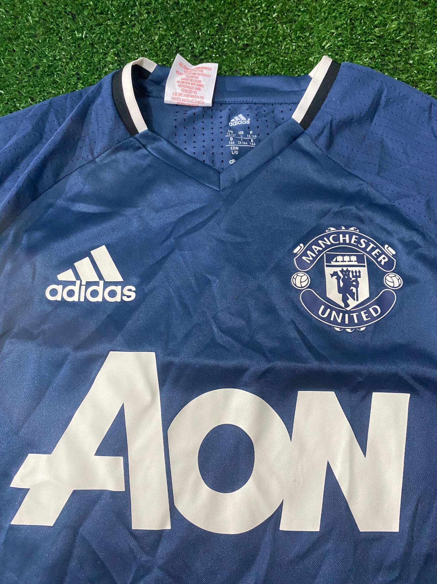 Manchester United Soccer Football XL Boys / Youths Vintage Adidas Made Leisure Jersey