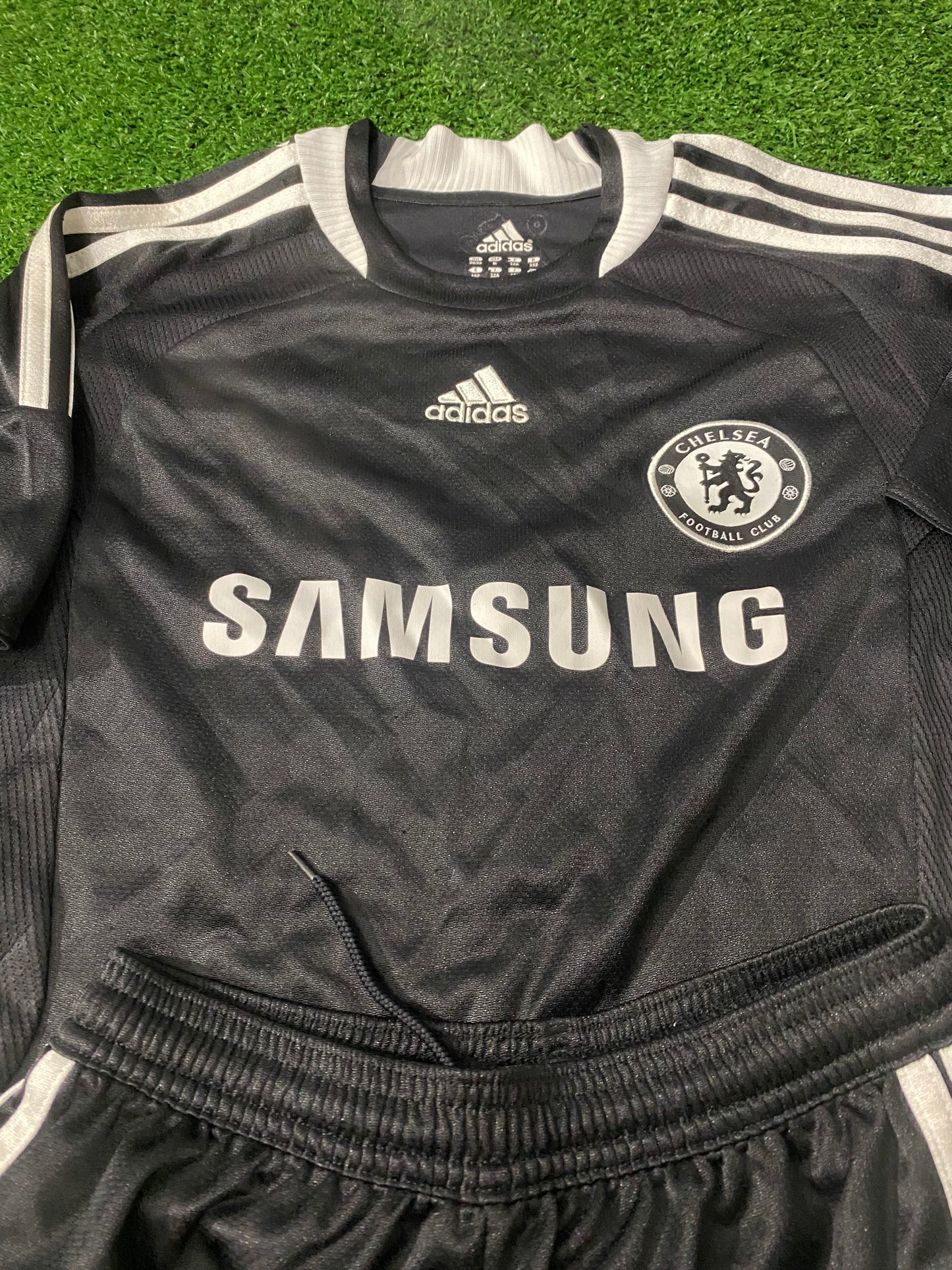 Chelsea England Soccer Football Large Boys 10-11 Year Old EPL Adidas Top & Shorts Set