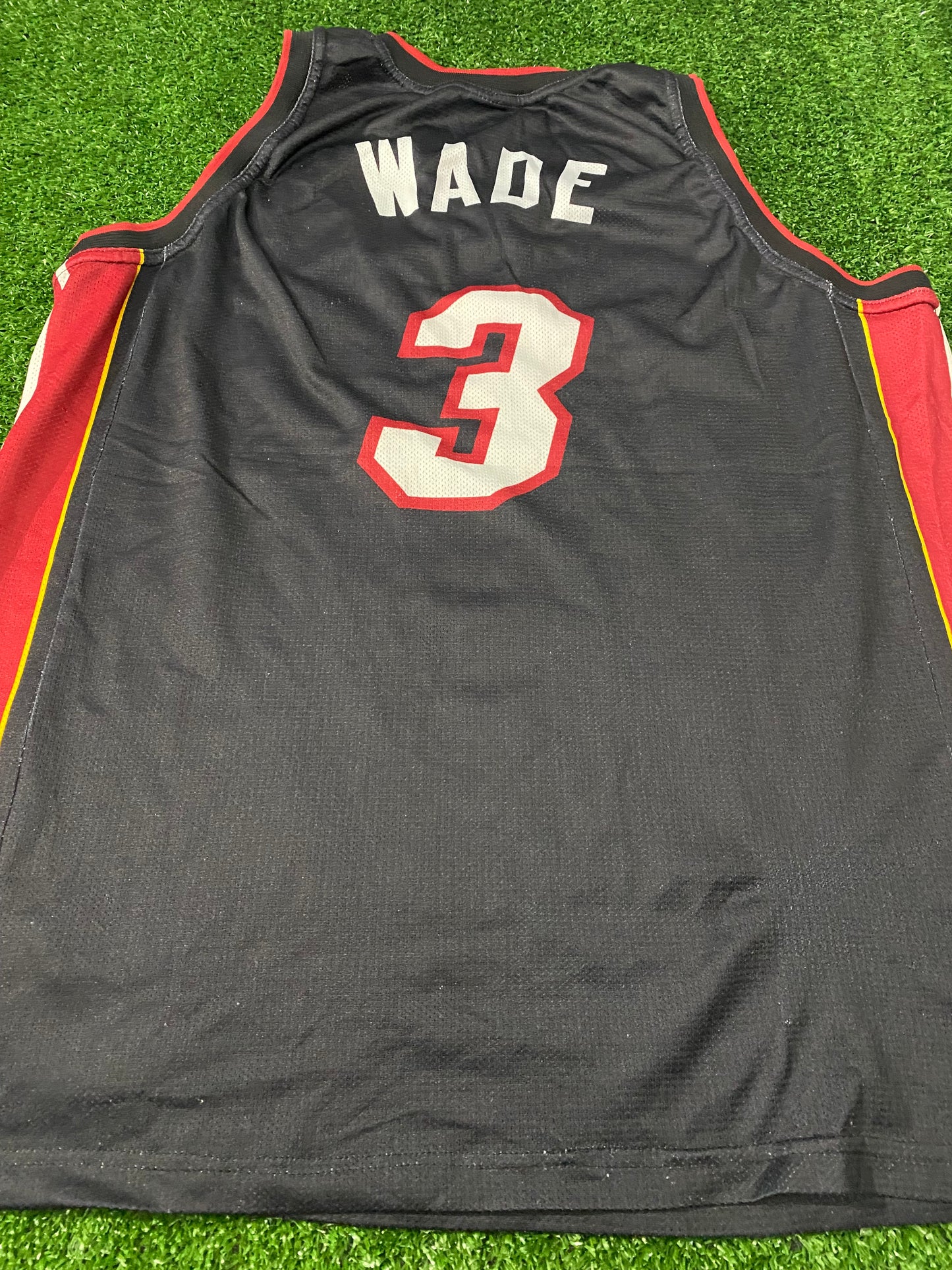 Miami Heat USA NBA Basketball XXL 2XL Mans Wade no3 Vintage Champion Made Jersey