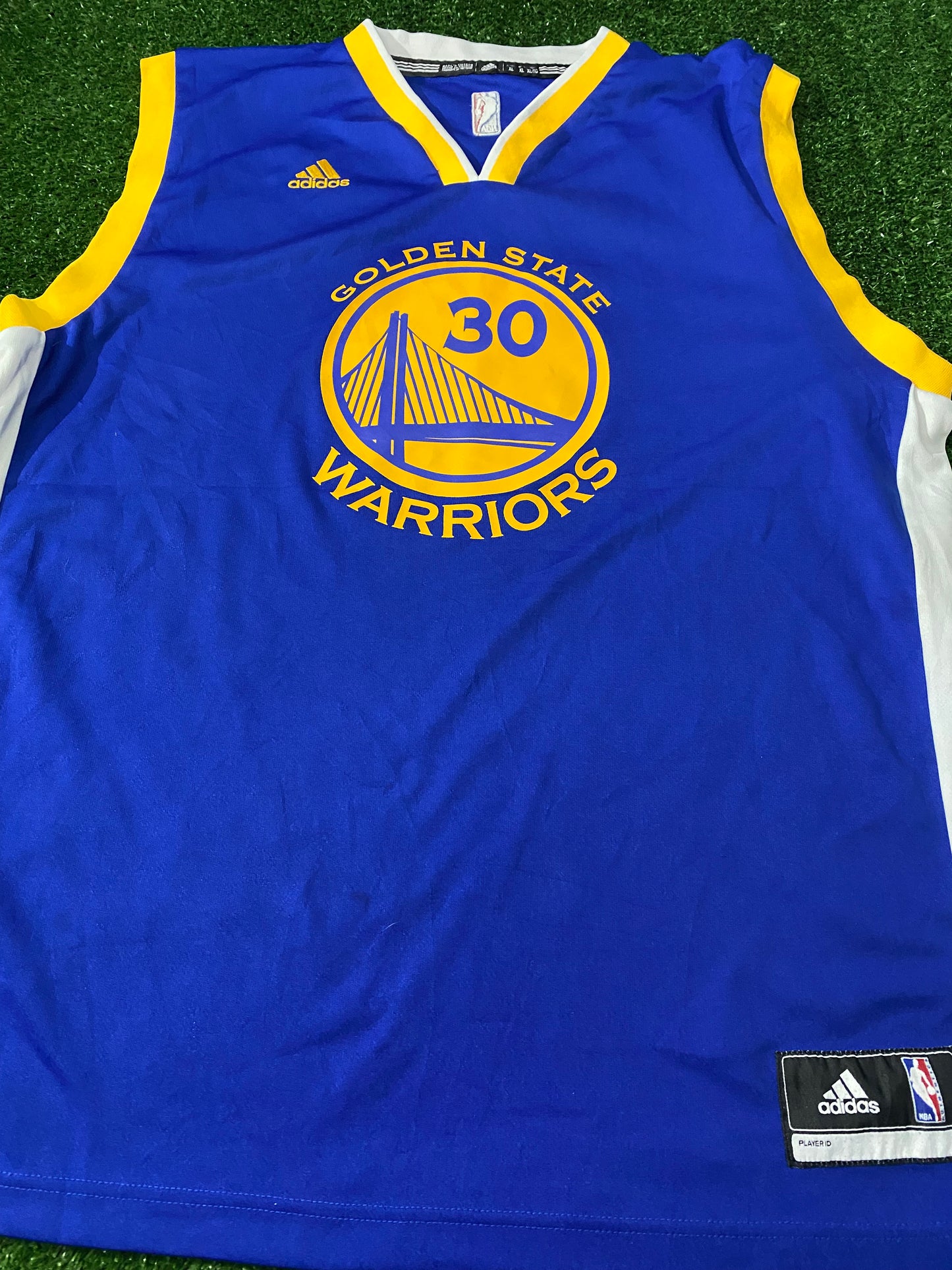 Golden State Warriors USA NBA Basketball XL Extra Large Mans Curry no30 Adidas Jersey