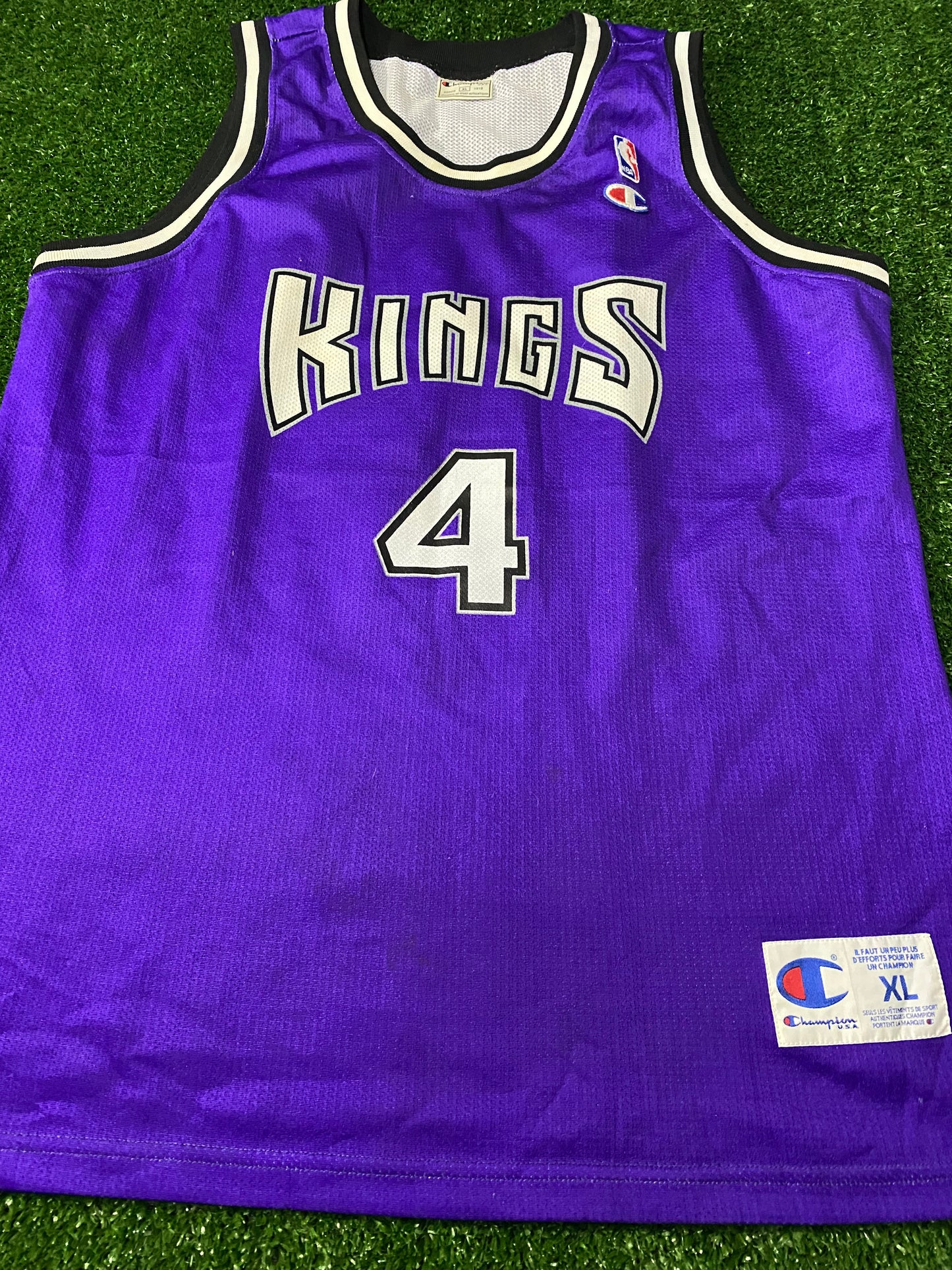 Sacramenton Kings USA NBA Basketball XL Extra Large Mans Vintage Webber no4 Champion Jersey