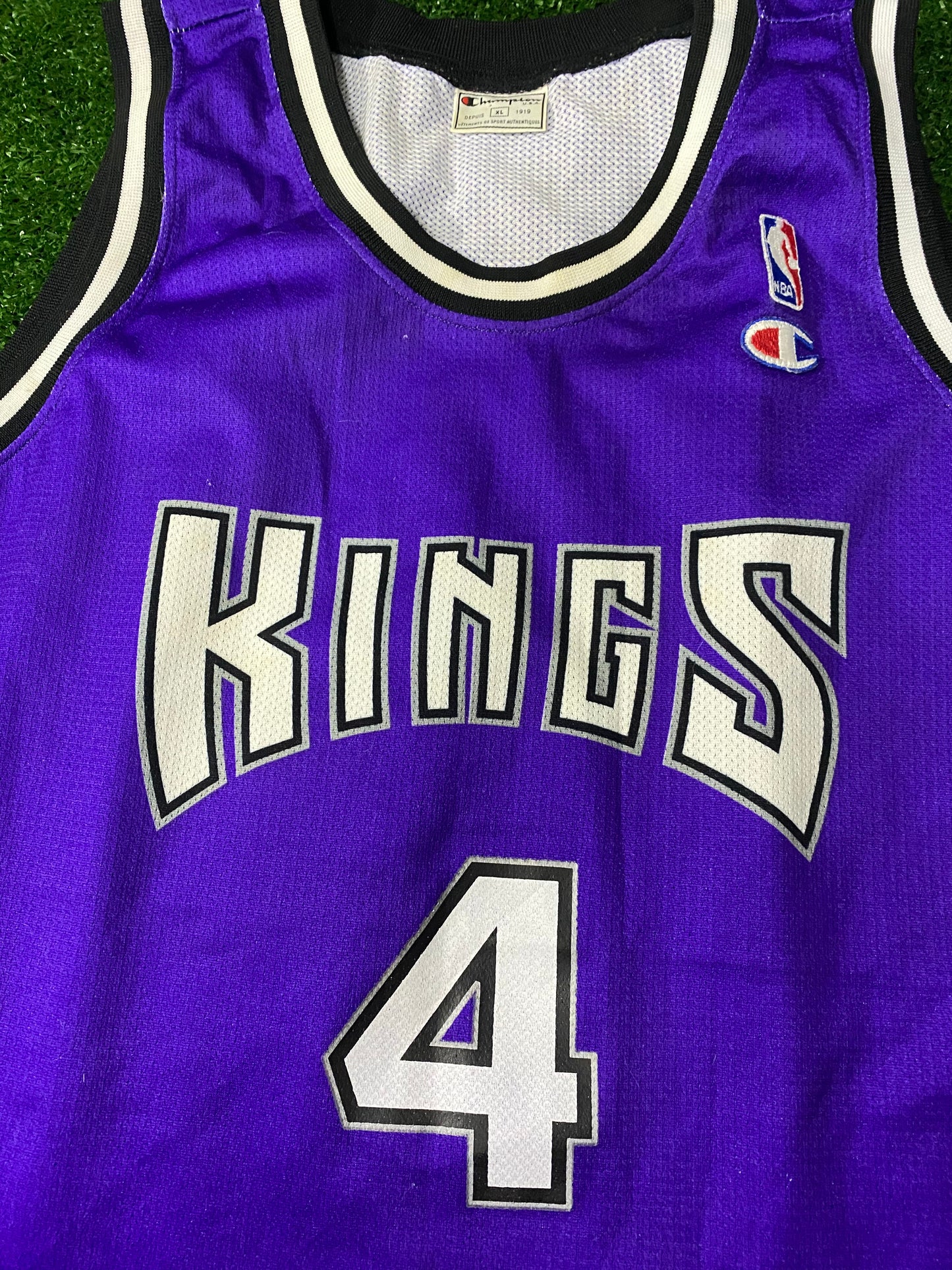 Sacramenton Kings USA NBA Basketball XL Extra Large Mans Vintage Webber no4 Champion Jersey