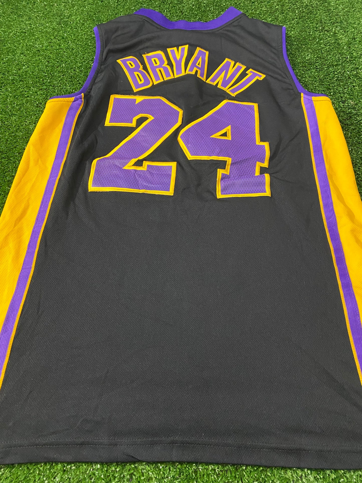 LA Lakers USA NBA Basketball Small Mans Rare Vintage Adidas Bryant no24 Vintage Jersey