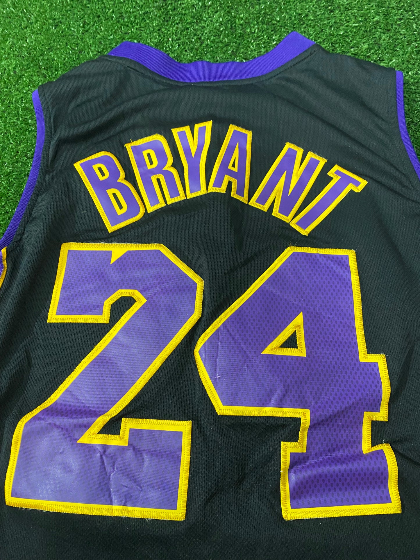 LA Lakers USA NBA Basketball Small Mans Rare Vintage Adidas Bryant no24 Vintage Jersey