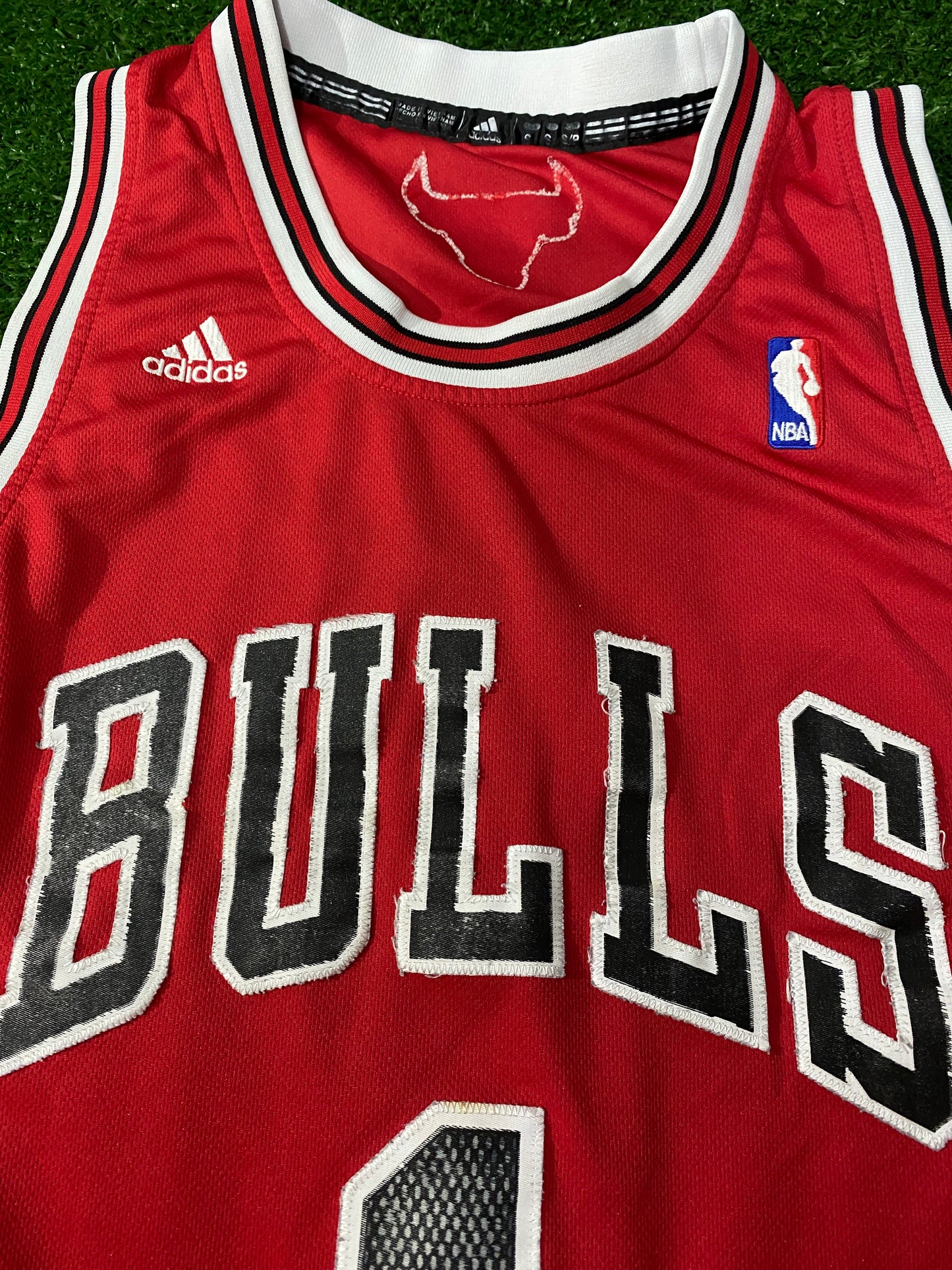Chicago Bulss USA NBA Basketball Small Mans Rose no1 Vintage Adidas Made  Jersey