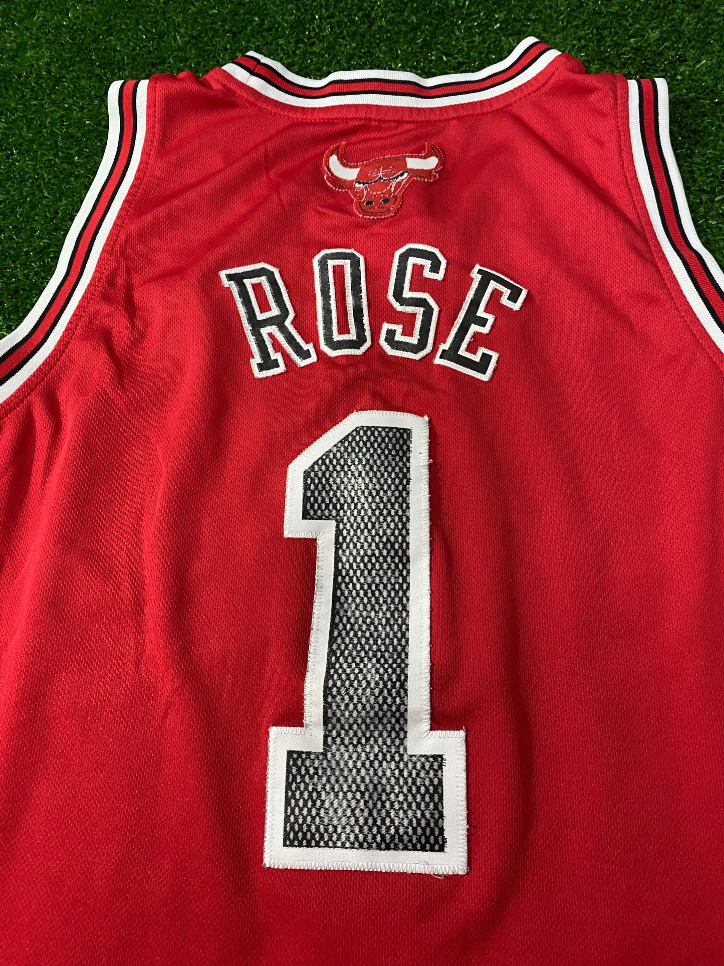 Chicago Bulss USA NBA Basketball Small Mans Rose no1 Vintage Adidas Made  Jersey