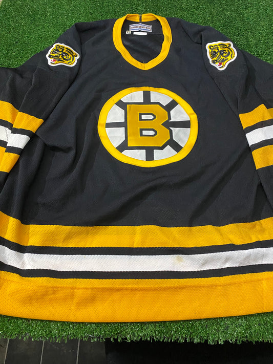 Boston Bruins USA NHL Ice Hockey XL Extra large Mans Rare Vintage Strap Jersey