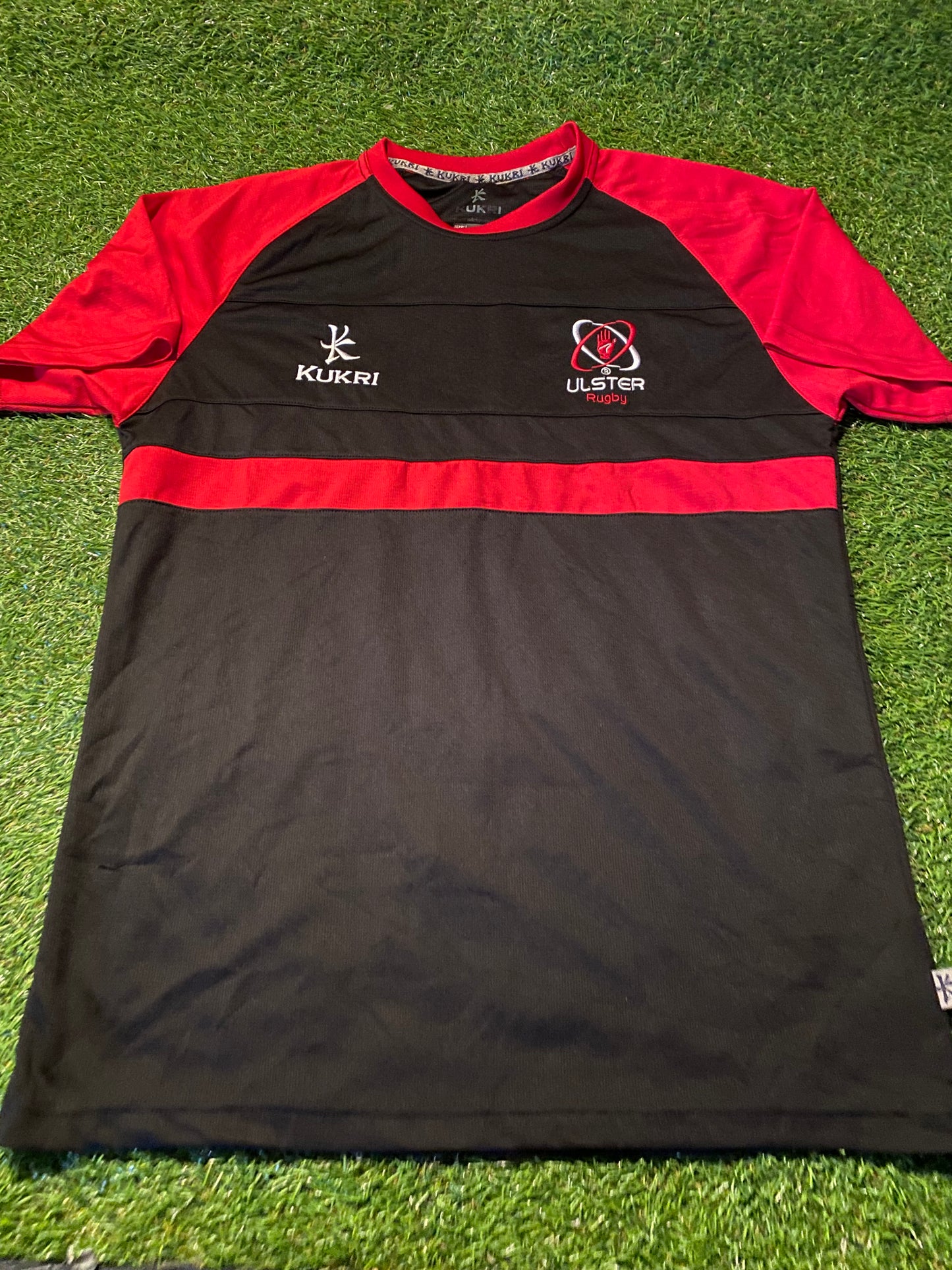 Ulster Northern Ireland Rugby Union Medium Mans Kukri Made Lighter Leisure Jersey