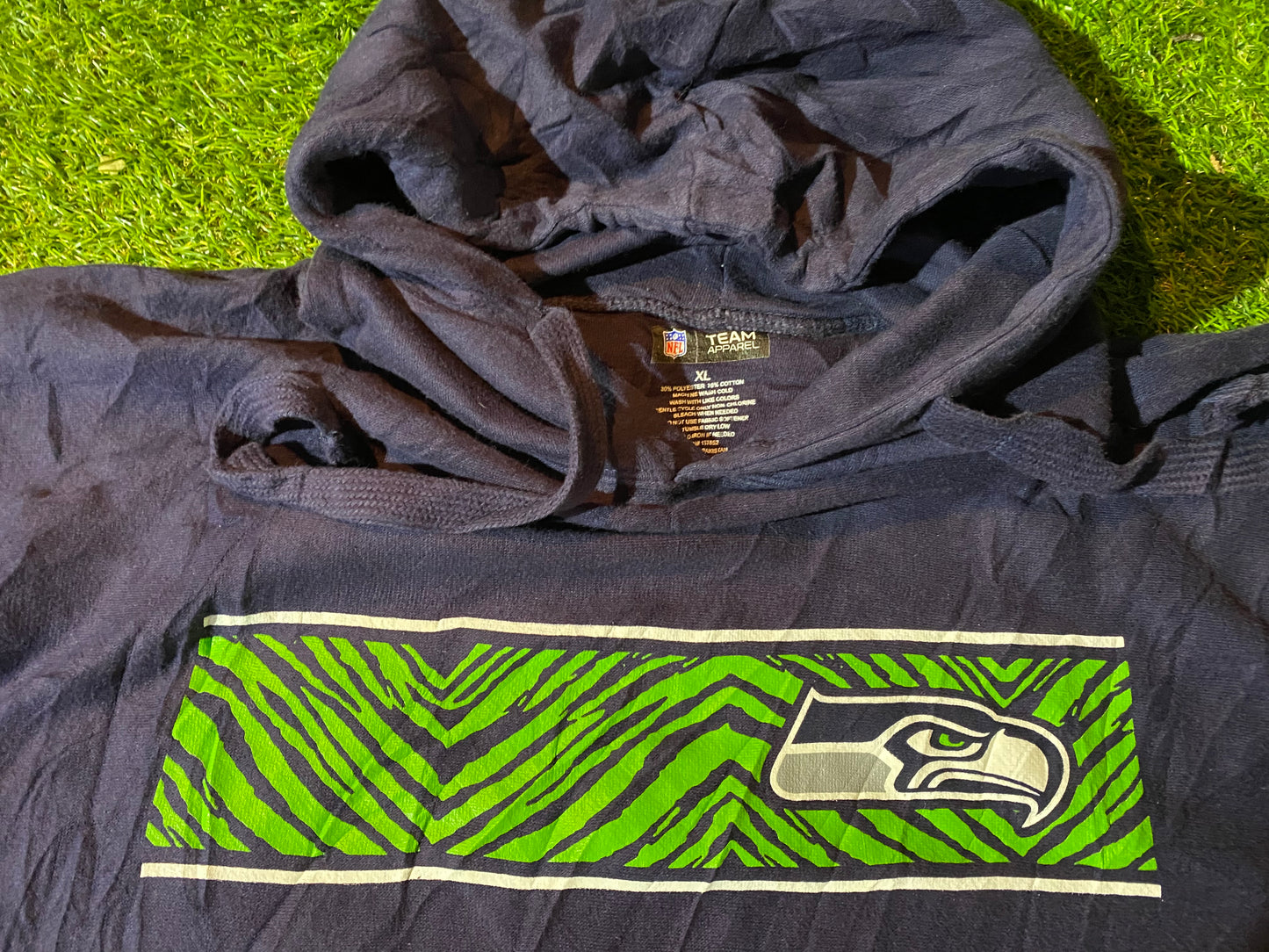 Seattle Seahawks USA NFL American Football XL Extra Large Mans Heavier Hooded / Hoody Top