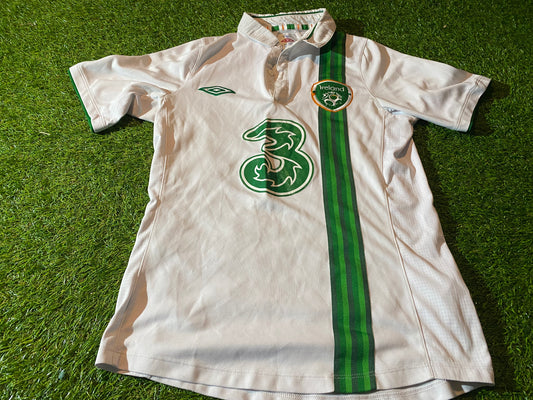 Republic of Ireland Eire Irish Football Soccer Small Mans Umbro Made Away Jersey