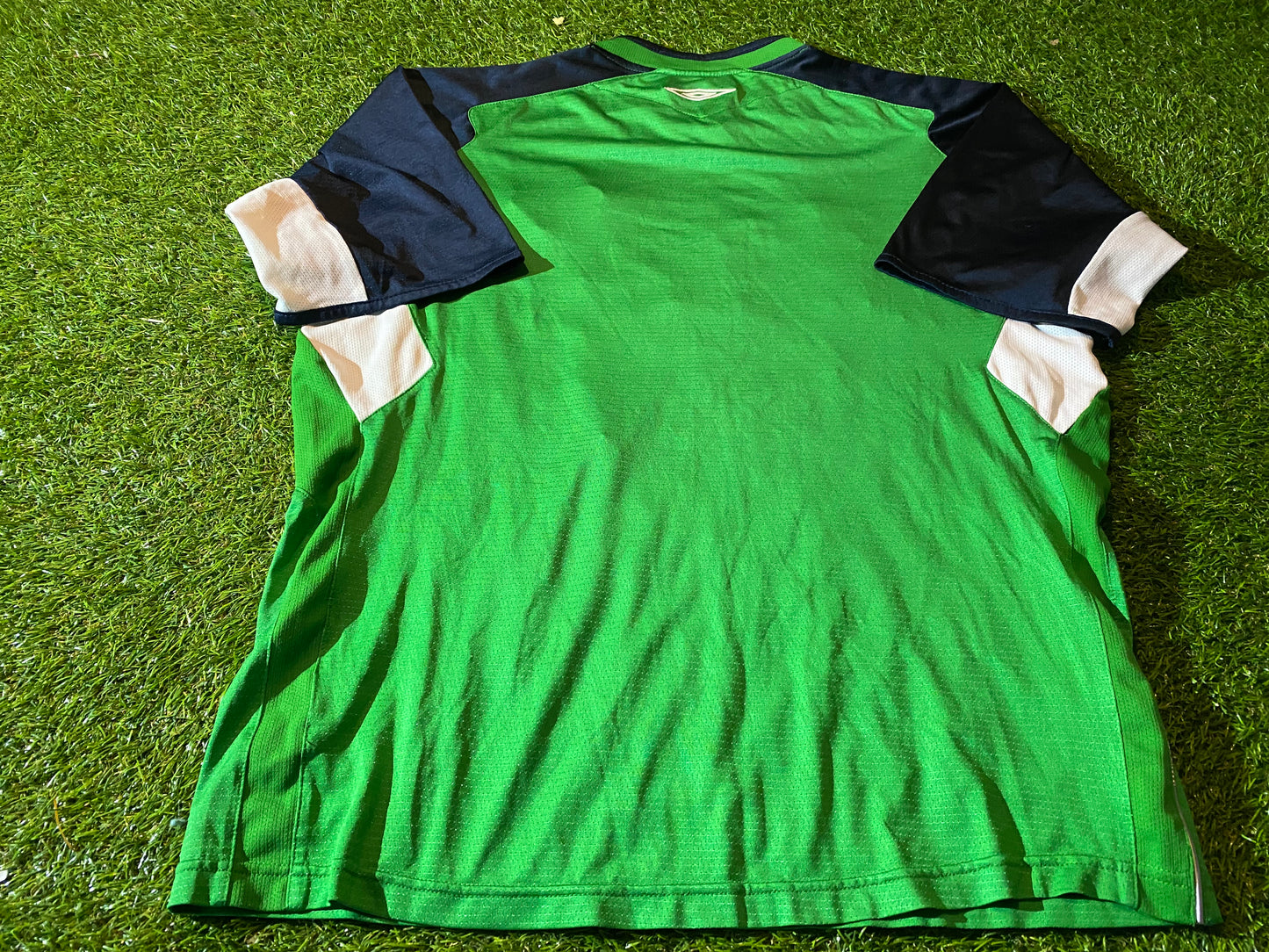 Northern Ireland Football Ulster Rare 2006 Large Mans Umbro Leisure Jersey