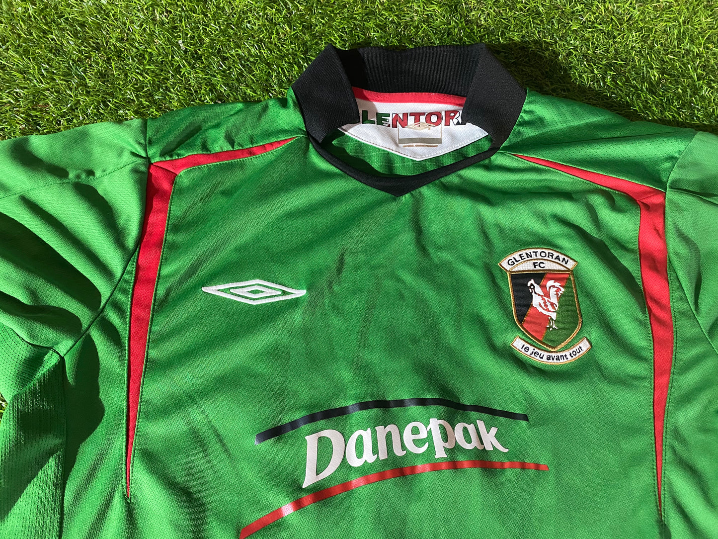 Glentoran Northern Ireland Soccer Football Large Mans Umnbro Home Jersey / Shirt