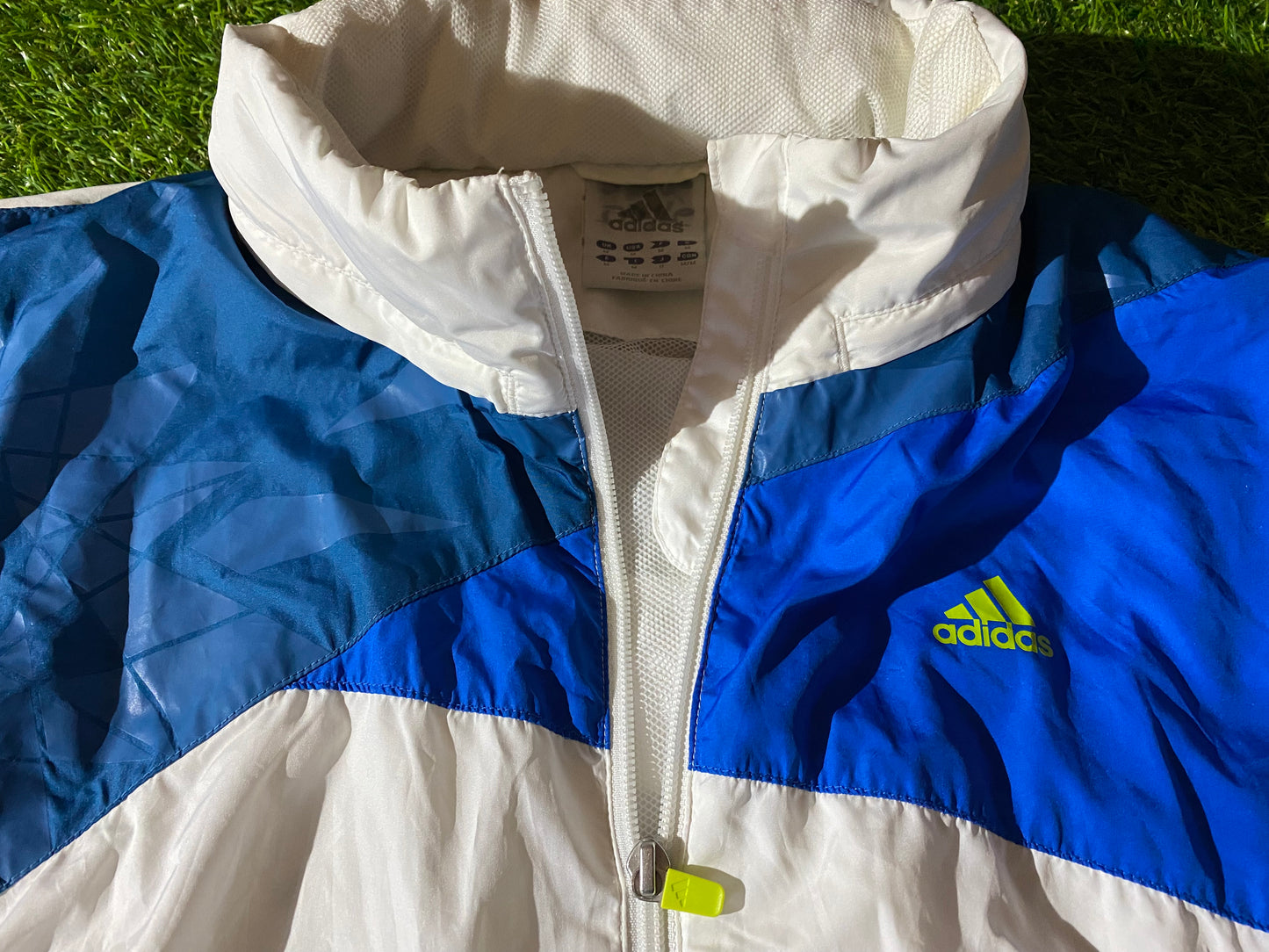 Adidas 3 Stripes Medium Mans Breathable Lined Full Zip Up Hooded Jacket / Coat