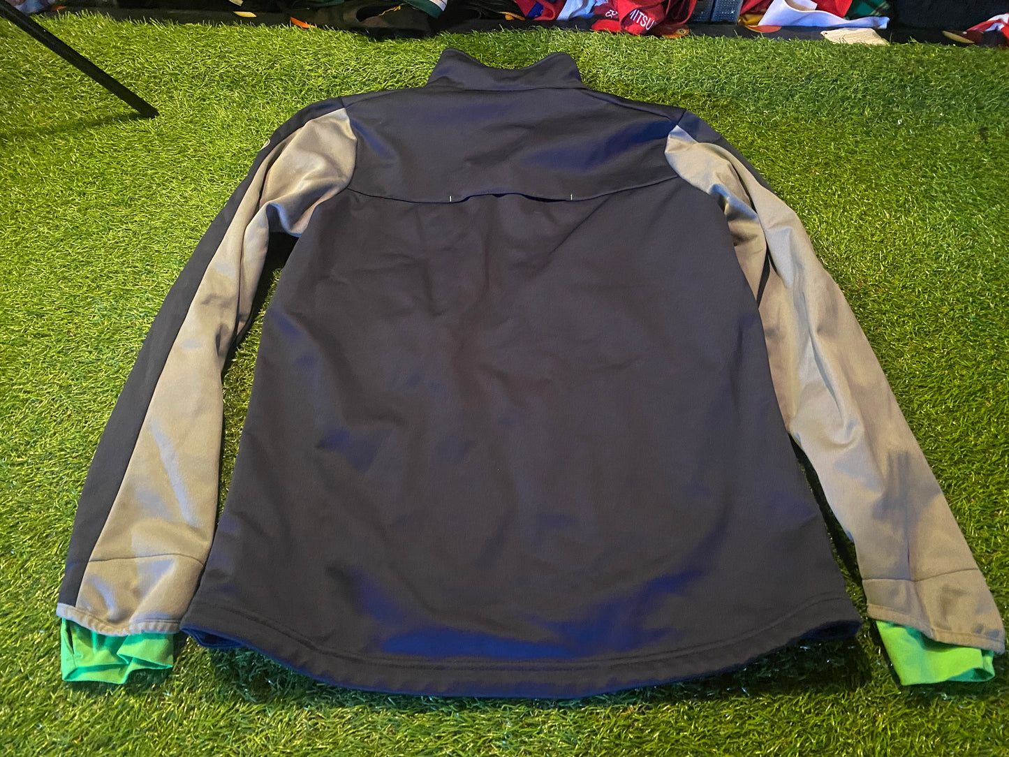 Republic of Ireland Eire Irish Football Soccer Medium Mans New Balance Heat Overtop