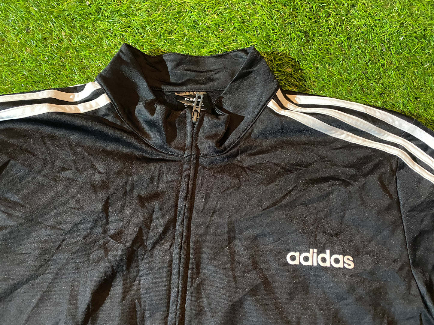 Adidas 3 Three Stripes Sports XL Extra Large Mans Single Layered Zip Up Jacket / Coat