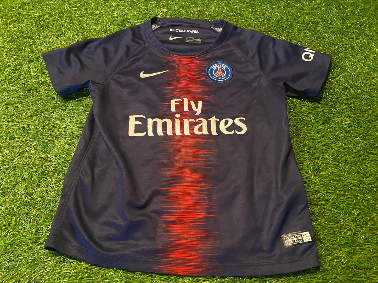 PSG Paris Saint Germain France French Football Boys Girls 5-6 Year Old Nike Home Jersey