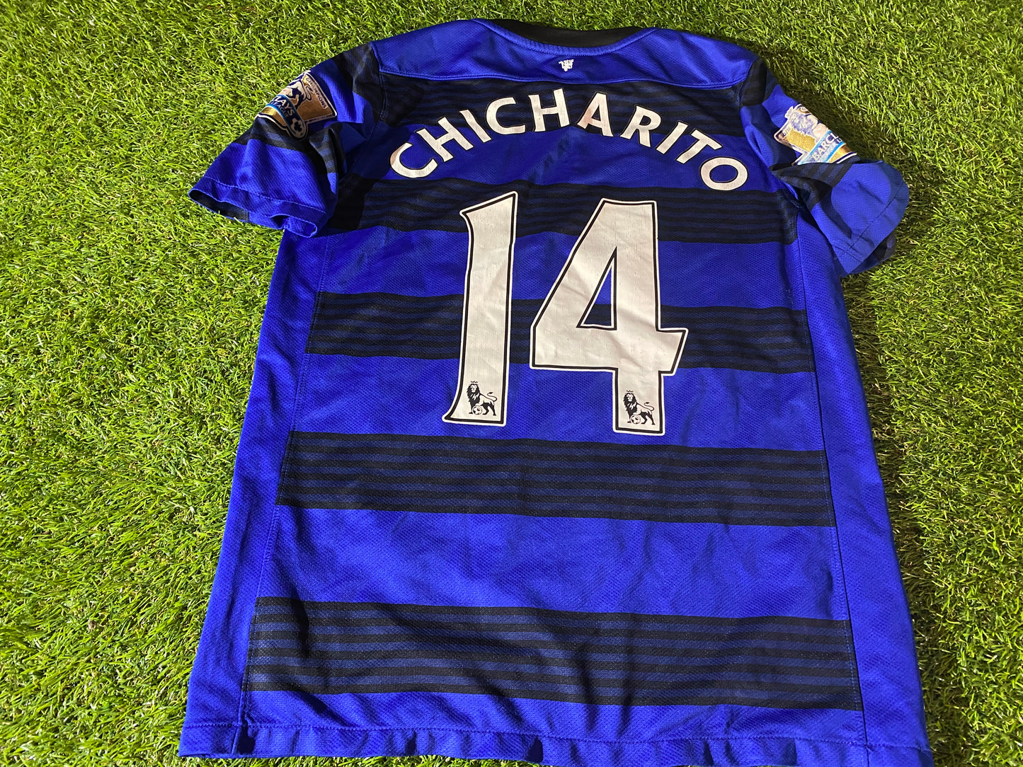 Manchester United Soccer Football XL Boys / Youths 13-14 yr Chicharito no14 Jersey