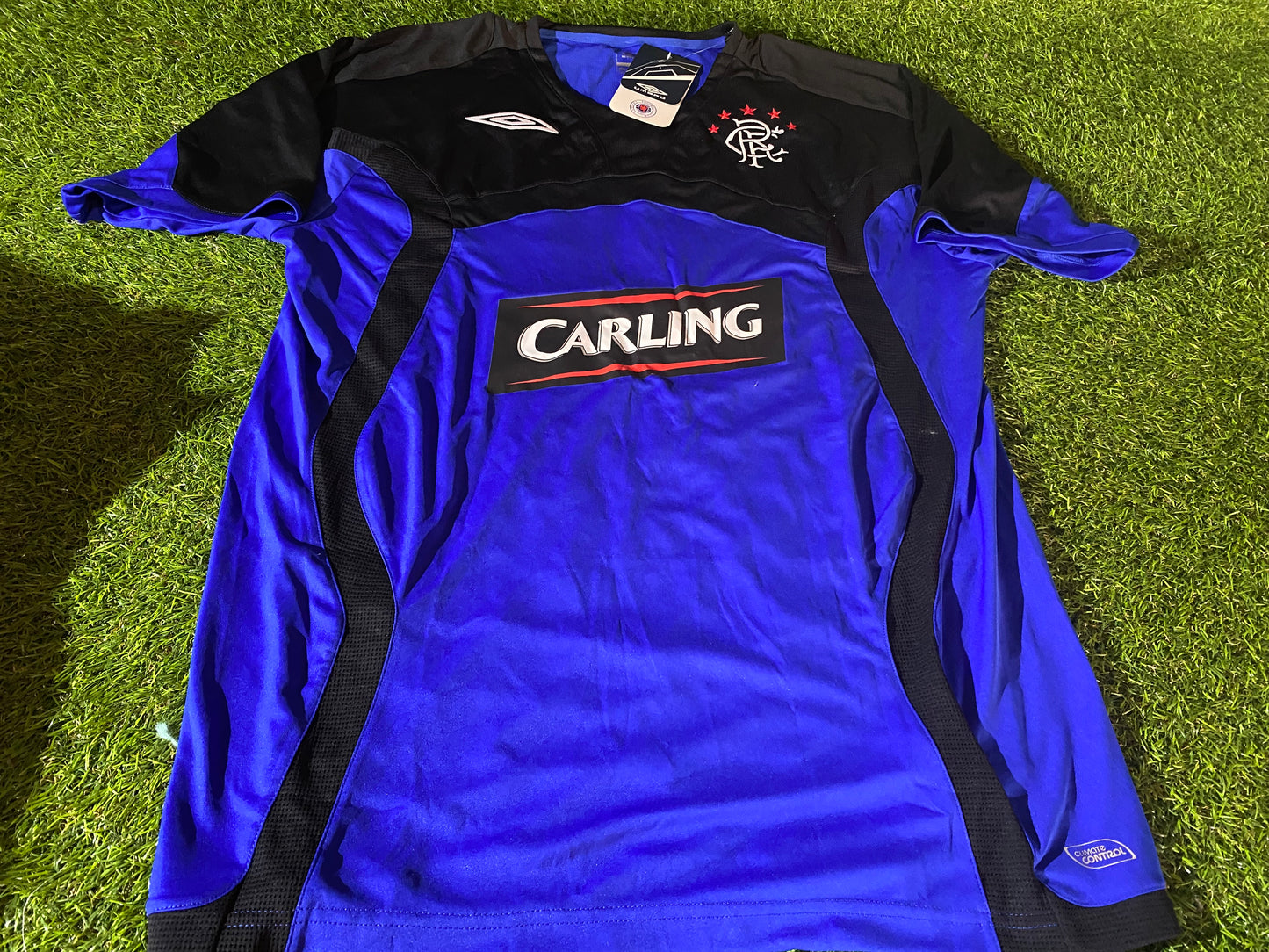 Glasgow Rangers Scotland Football Large Mans BNWT New Umbro Leisure Jersey