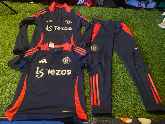 Manchester United Football Medium Boys 9-10 Year Old Adidas 140-148cm 3 Piece Set