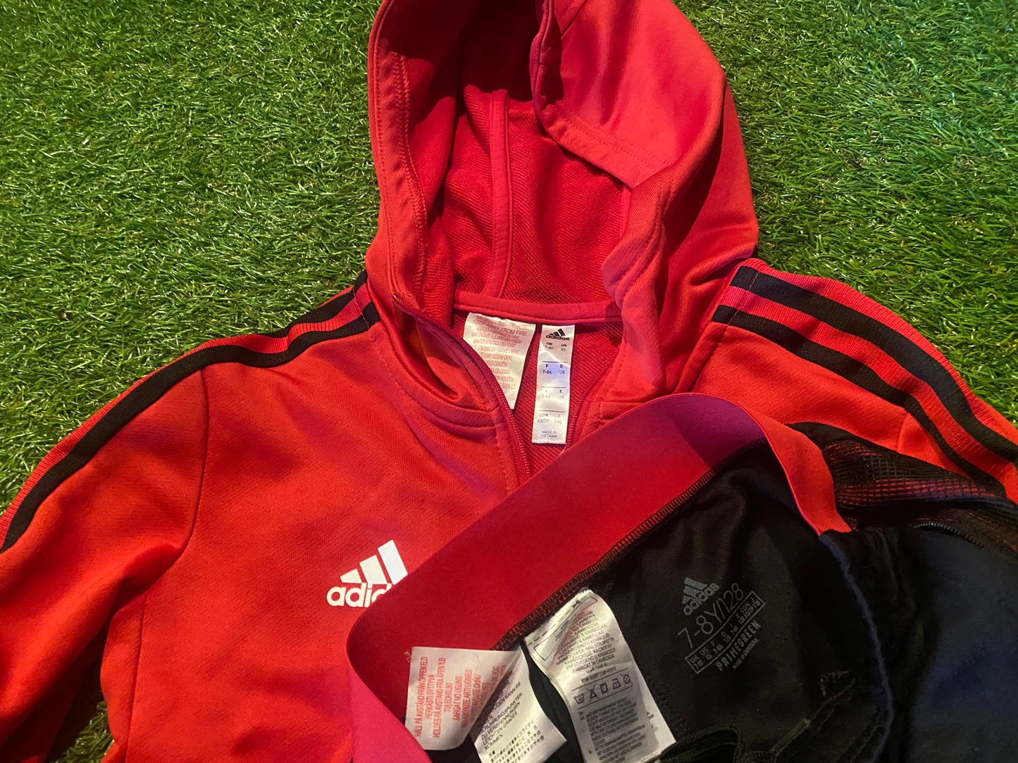 Manchester United England Football Small Boys Nike 128-137cm a 7-8 Year Old Tracksuit Top / Bottoms