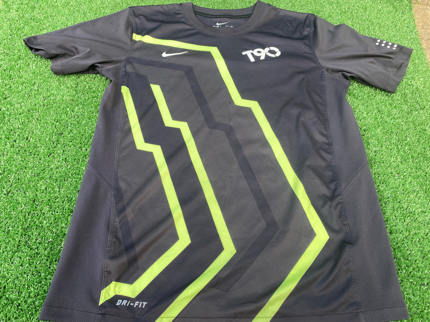 Nike Made Official T-90 Tops x 3 All Medium Mans Size