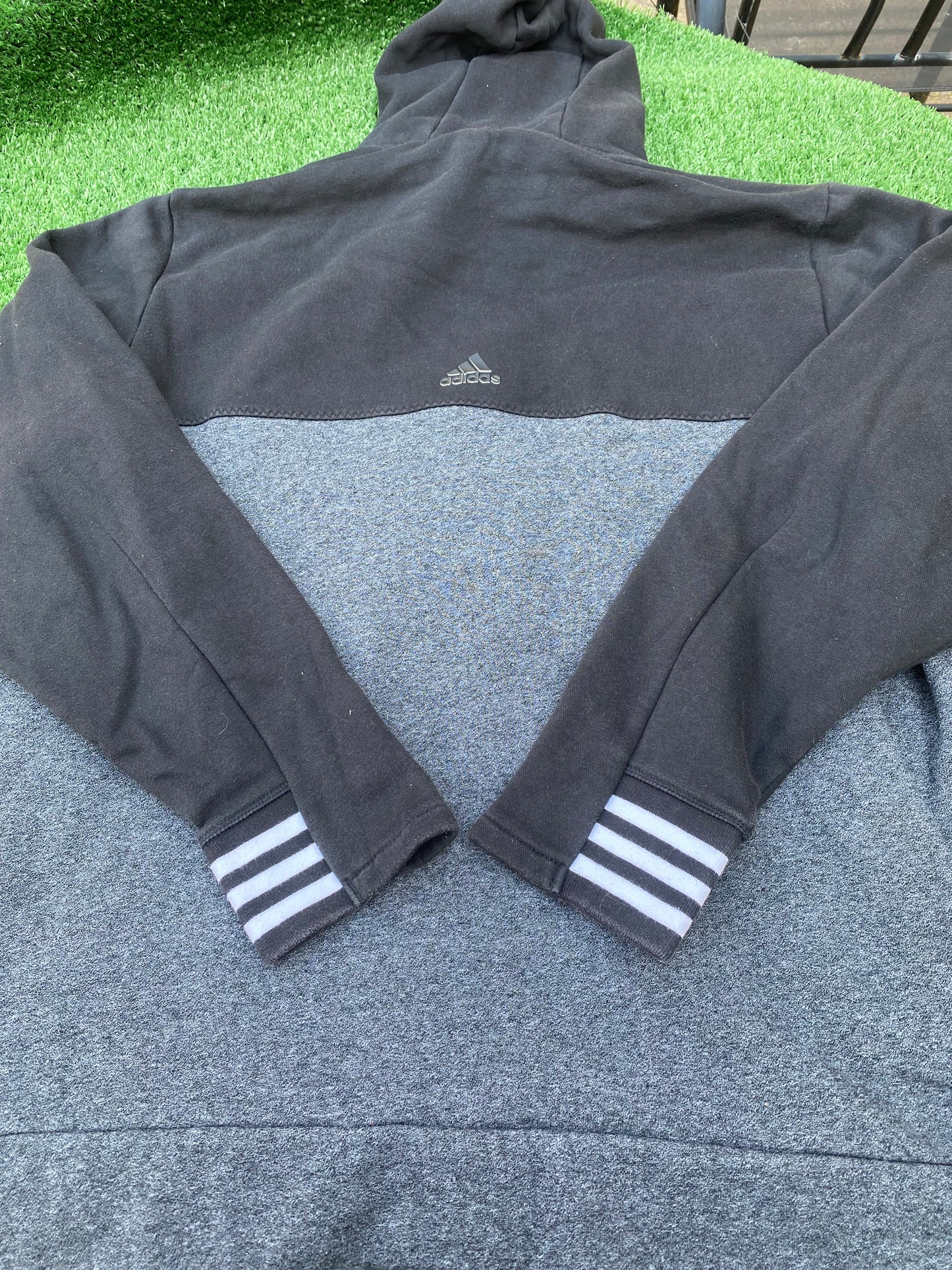 Adidas Made XXL 2XL Extra Extra Large Mans Hooded Hoody Top