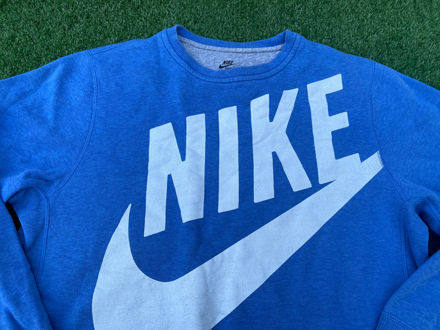 Youths / Small Mans Nike Made Vintage Style Sweater Sweatshirt