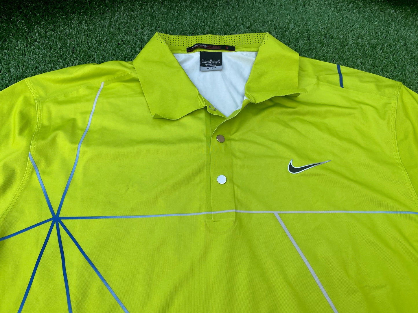 Tiger Woods Nike Golf Clothing Medium Lime Green Type NEW BNWOT Top / Polo Jersey