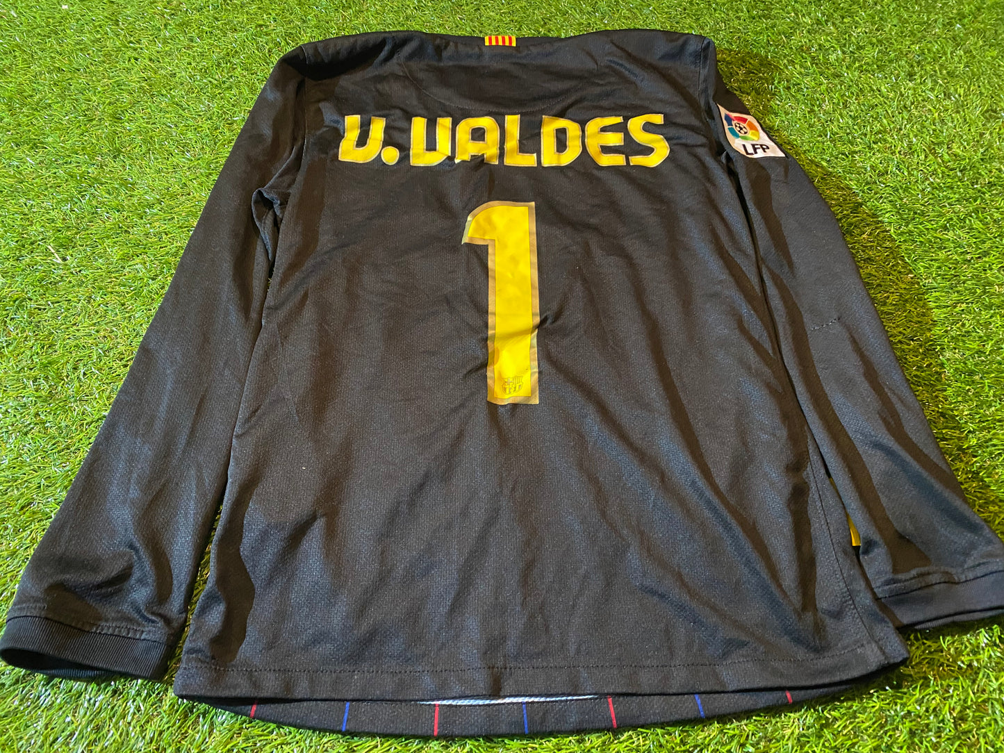 FCB Barcelona Spain Espana Football Large Boys 10-12 Year Old Nike Valdes no1 Keepers Jersey