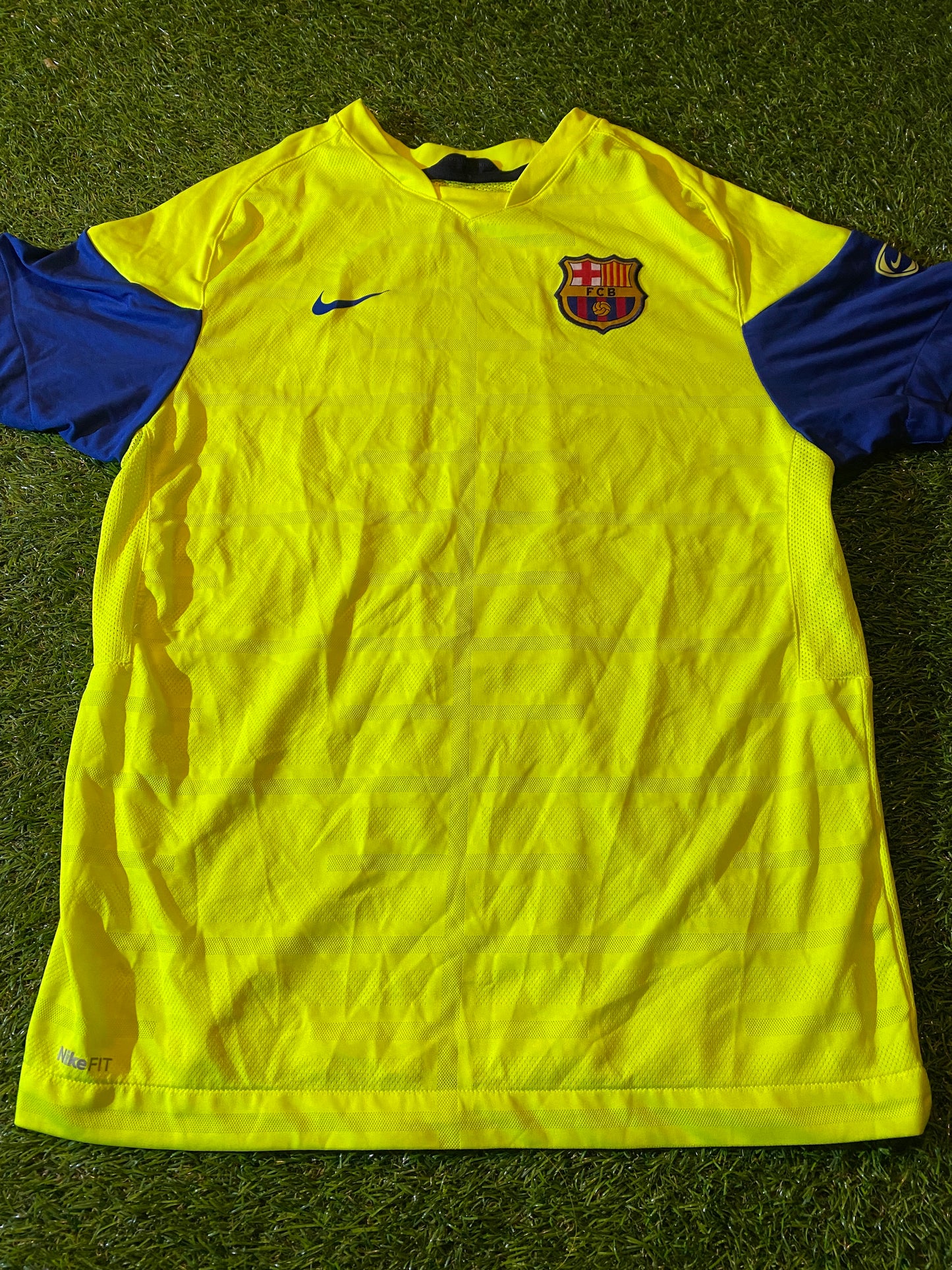 FCB Barcelona Spain Soccer Football XL Boys / Youths Vintage Nike Made Leisure Jersey