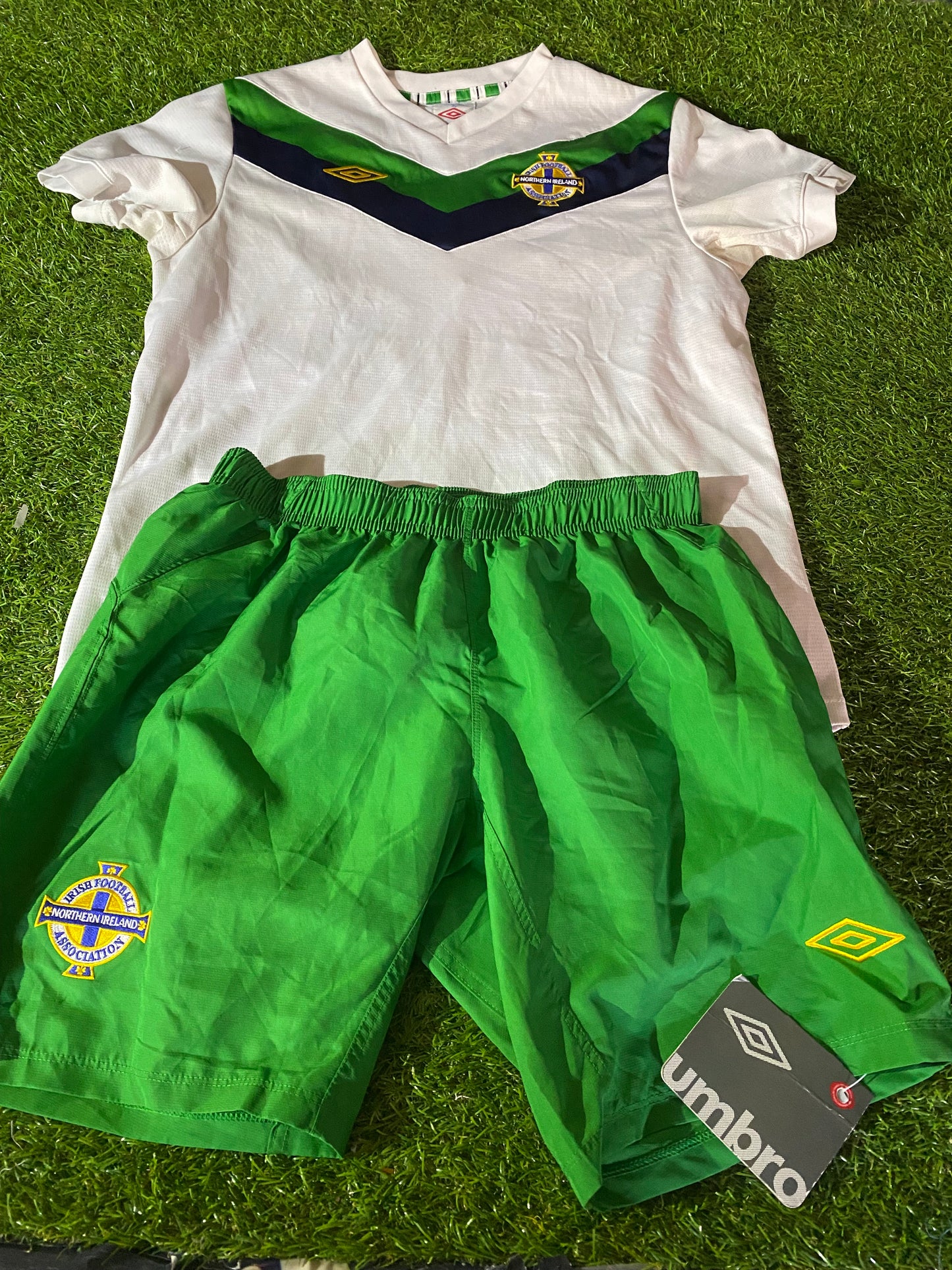 Northern Ireland Ulster Football XL Extra Large Boys 13-14 Year Old Top & Shorts Set