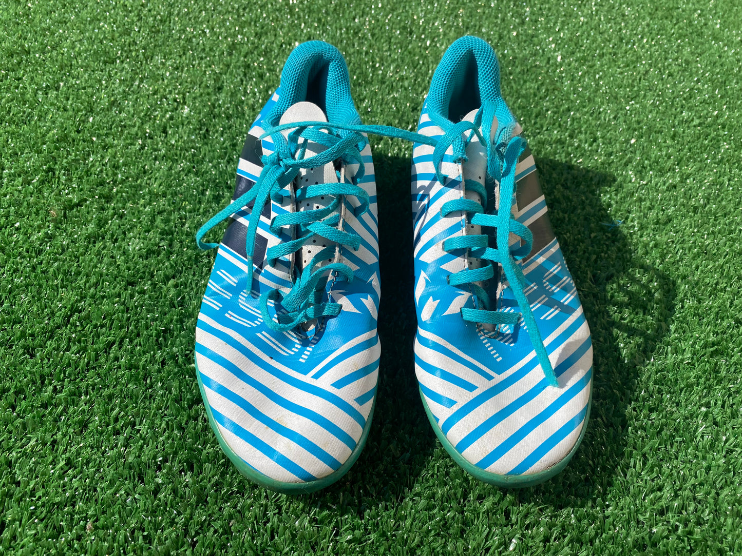 Adidas Messi Football Shoes Youths UK Size 4 EU Size 36 and Two Thirds Trainers