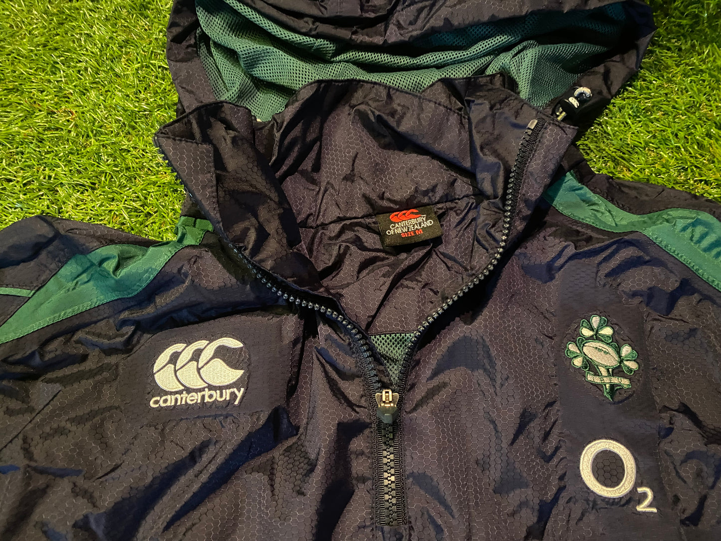Ireland IRFU Eire Irish Rugby Union Medium Mans Weatherproof Hoody Hooded Jacket