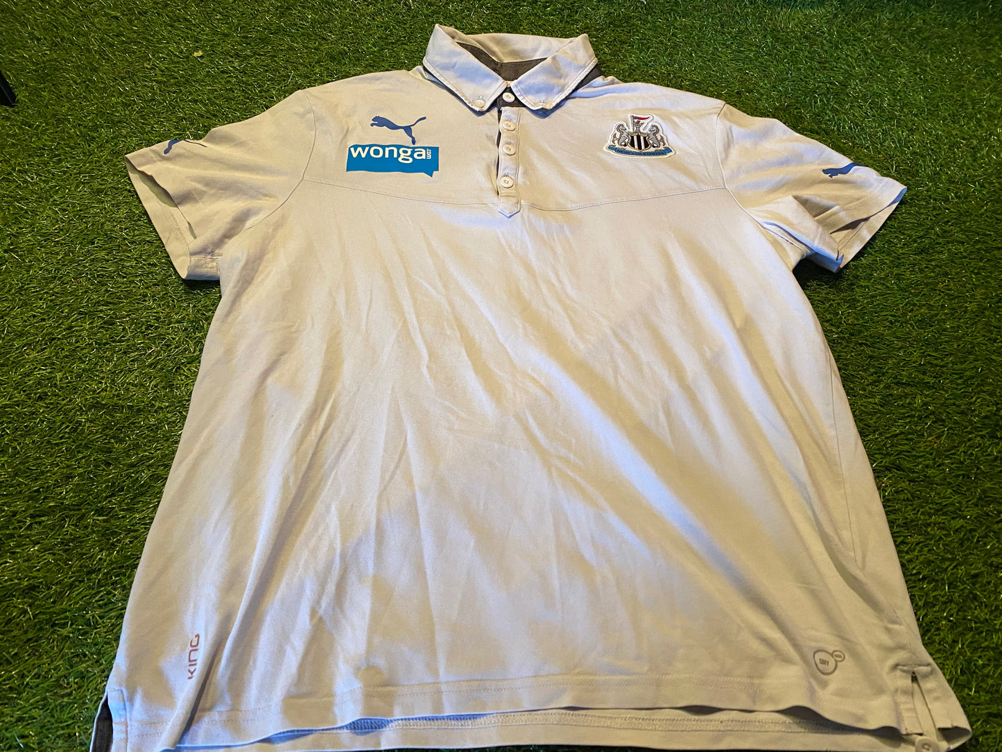 Newcastle United England Football Soccer Large Mans Puma Made Leisure Polo Jersey