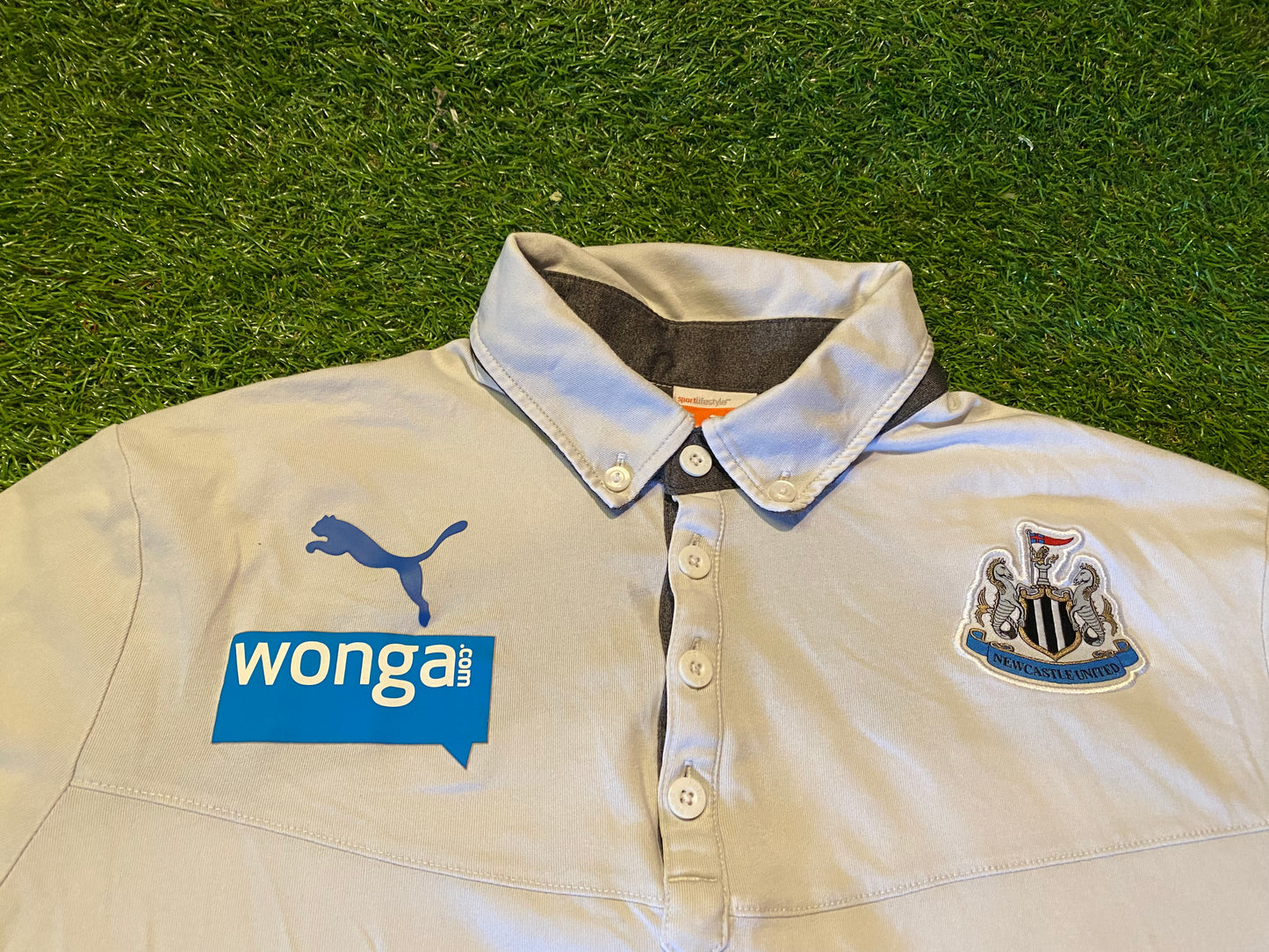 Newcastle United England Football Soccer Large Mans Puma Made Leisure Polo Jersey