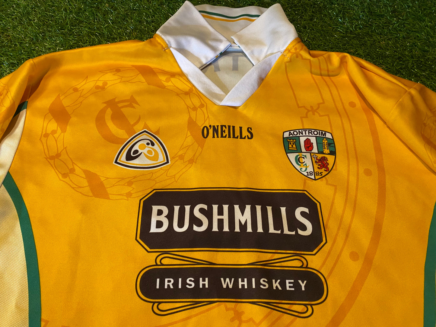 Co Antrim GAA Gaelic Football Ireland Medium Mans Rare Vintage Bushmills Whiskey Home Jersey