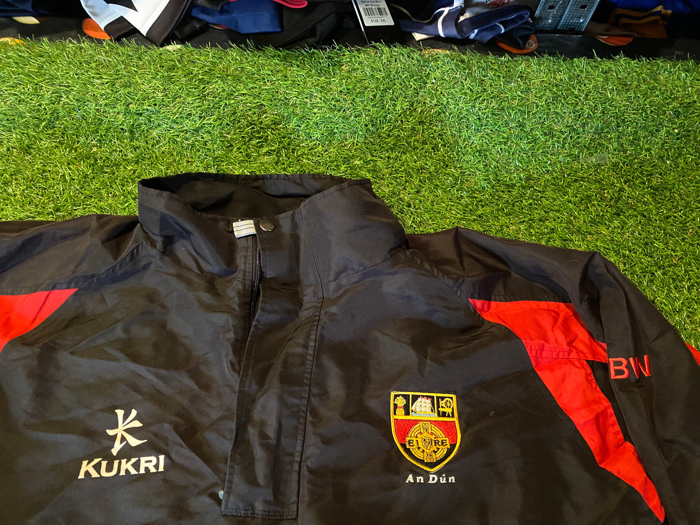 Co Down GAA Gaelic Football Ireland XL Extra Large Mans Drill Type Training Lined Kukri Top