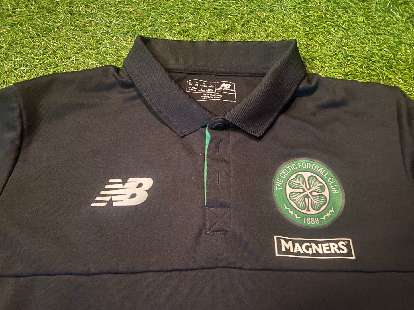 Celtic FC Scotland Football Medium Mans New Balance Made Lighter Polo Jersey