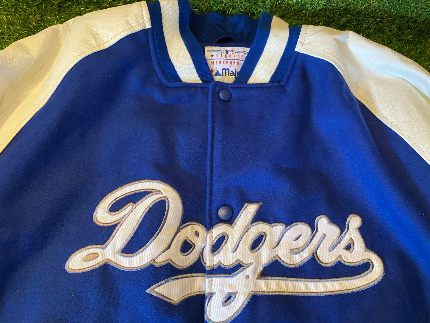 LA Dodgers USA MLB Baseball XL Extra Large Mans Majestic Made Button Up Jacket / Coat