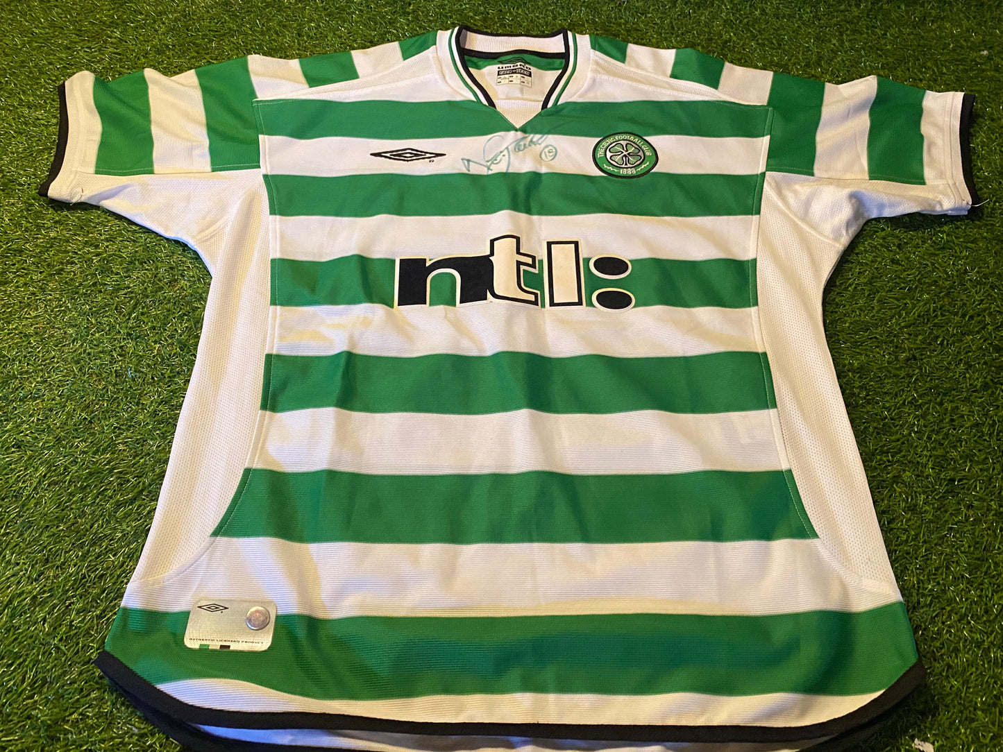 Celtic FC Scotland Soccer Football Large Mans Signed Vintage 2003 Neil Lennon Umbro Jersey