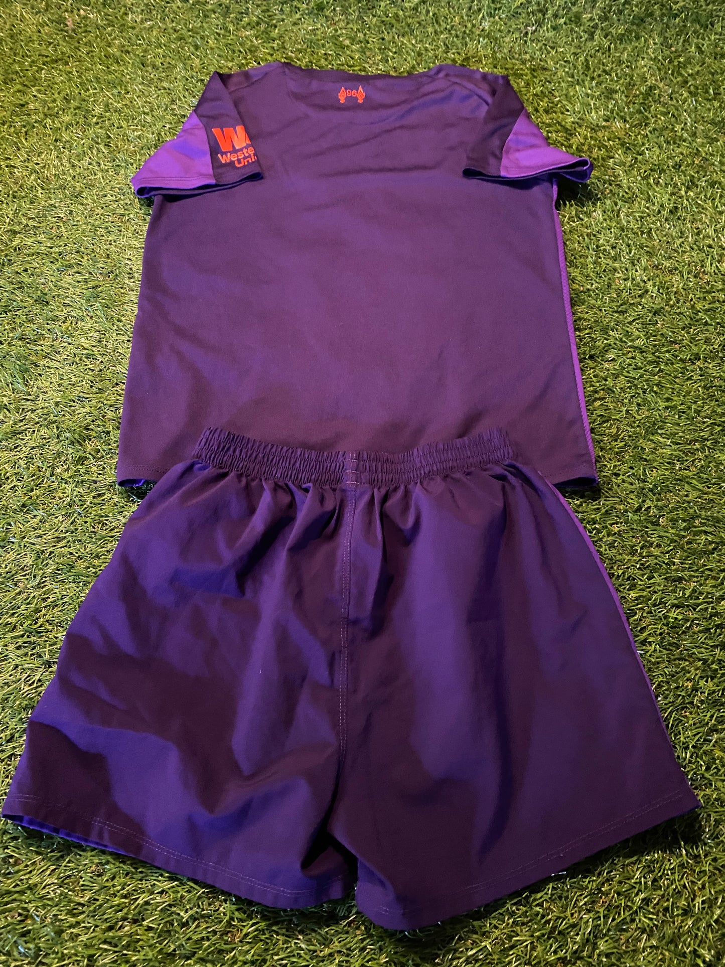 Liverpool FC England Football Boys Girls 4-5 Year Old New Balance Top & Shorts Set