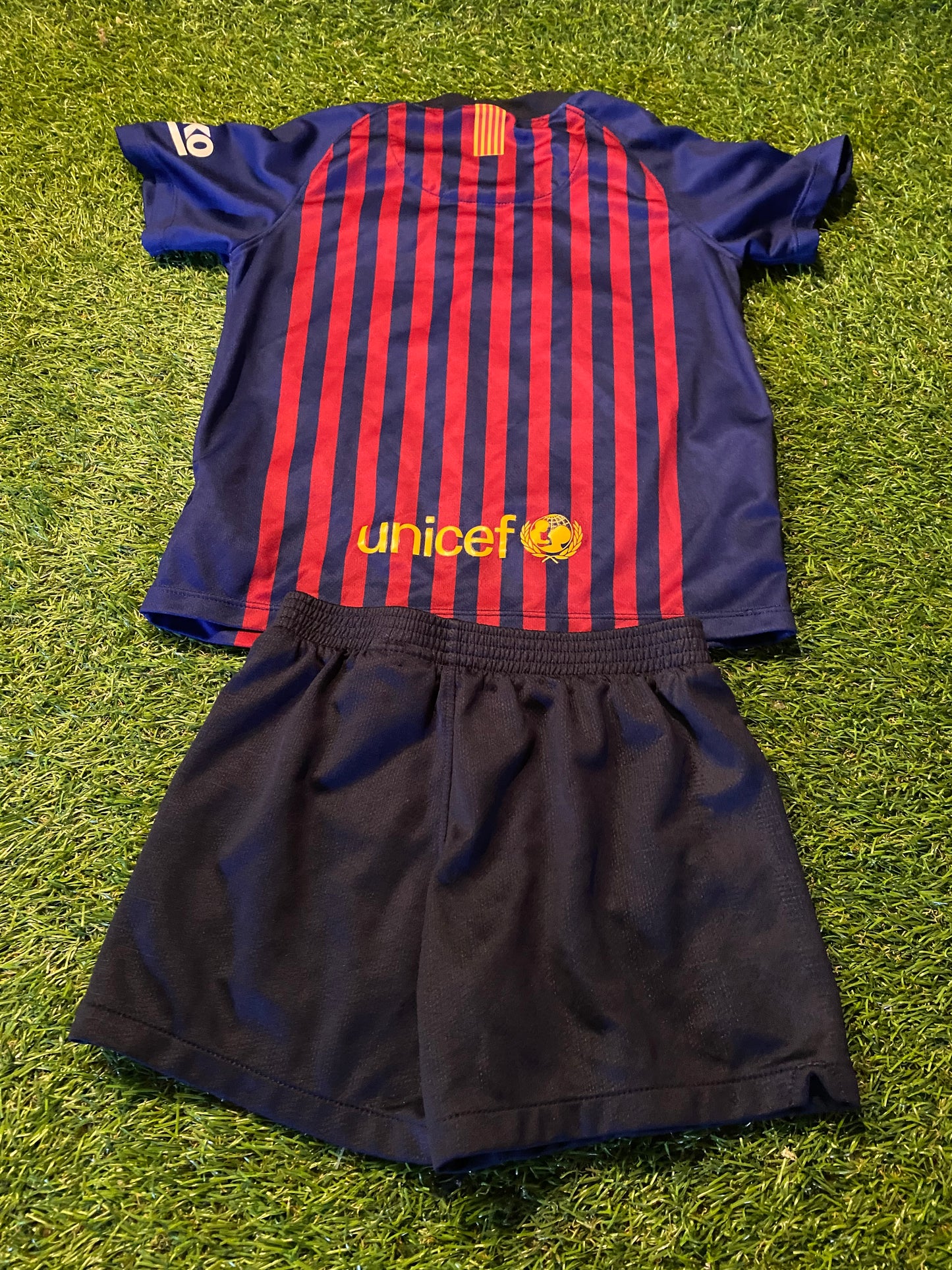 FCB Barcelona Spain Espana Football Kids 3-4 Year Old Nike Made Top & Shorts Set