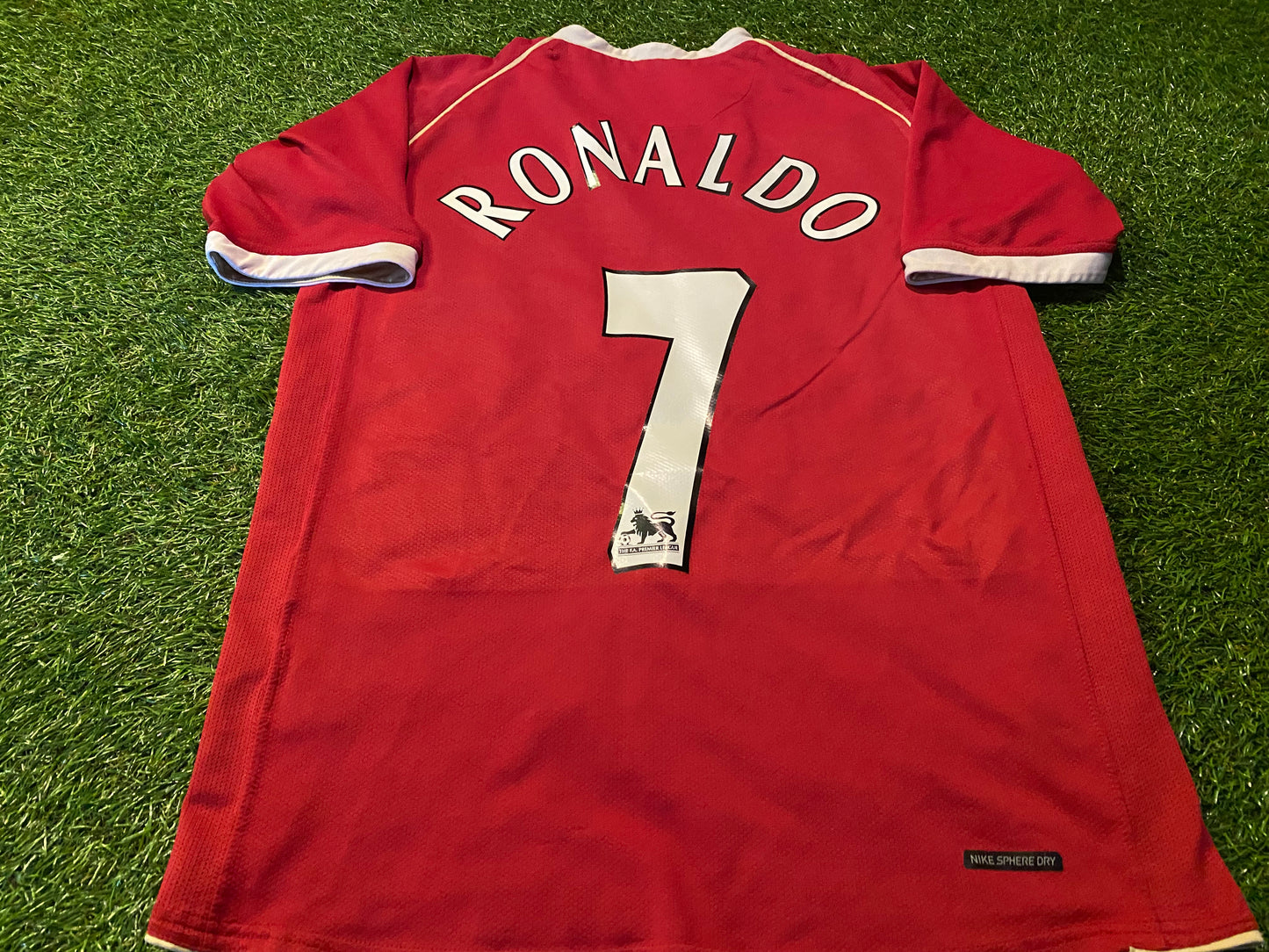 Manchester United England Football Youths / XS Mans Size Vintage 2007 Ronaldo no7 Jersey